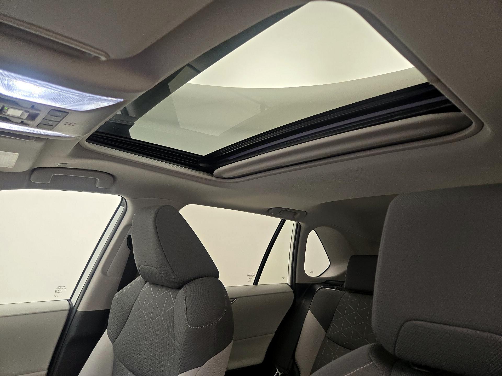 Thumbnail: 2024 Toyota RAV4 - 19