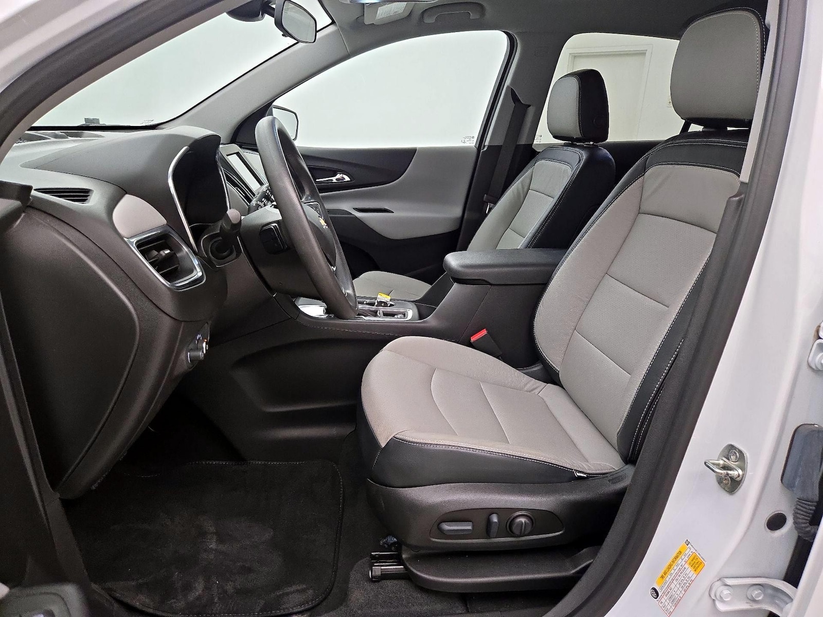 Power Seat(s) & Side Airbags
