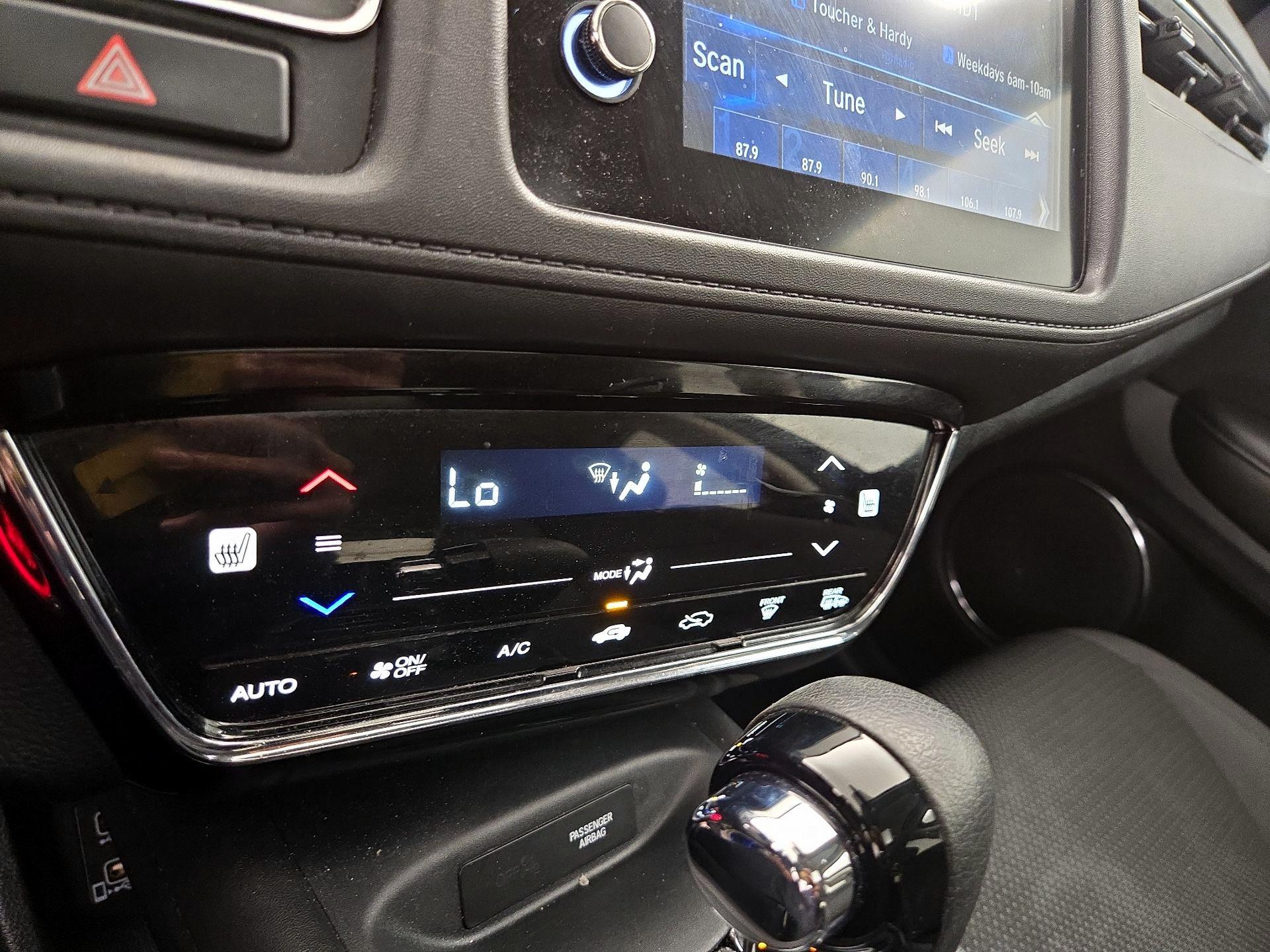 Thumbnail: 2022 Honda HR-V - 16