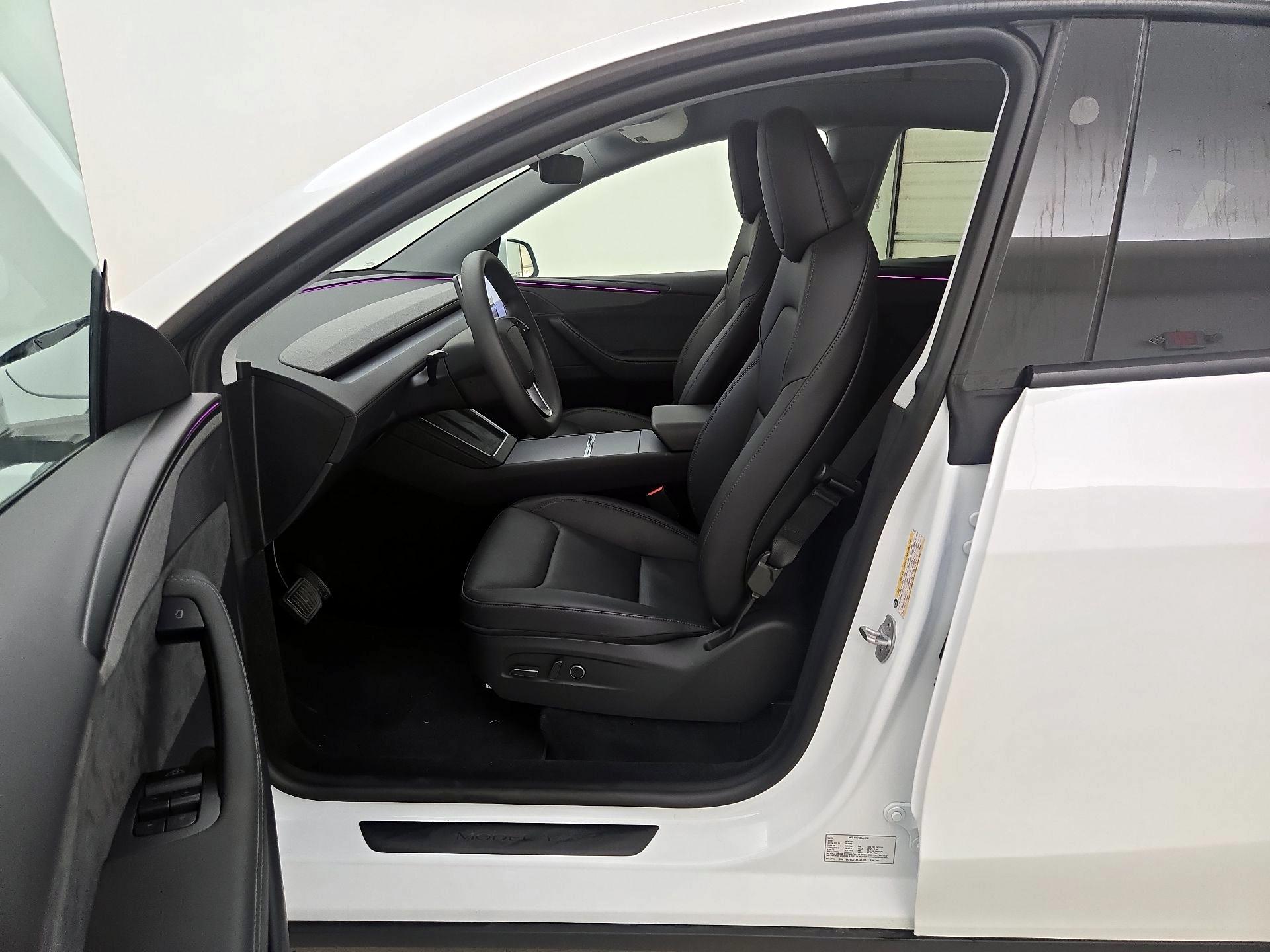 Thumbnail: 2026 Tesla Model Y - 11