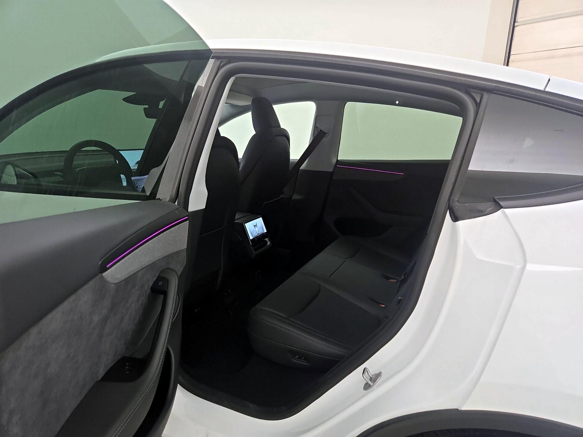 Thumbnail: 2026 Tesla Model Y - 18