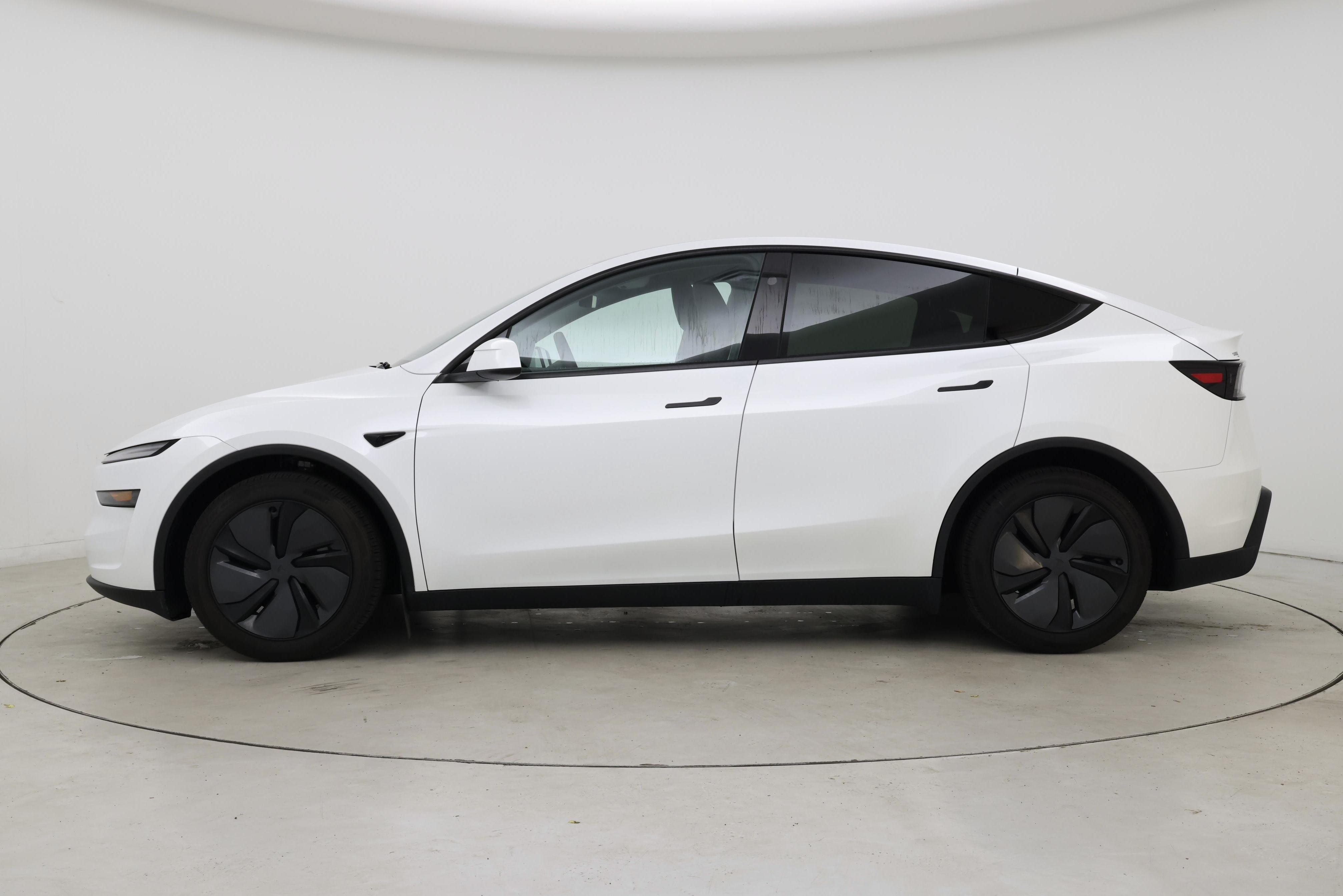 Thumbnail: 2026 Tesla Model Y - 3