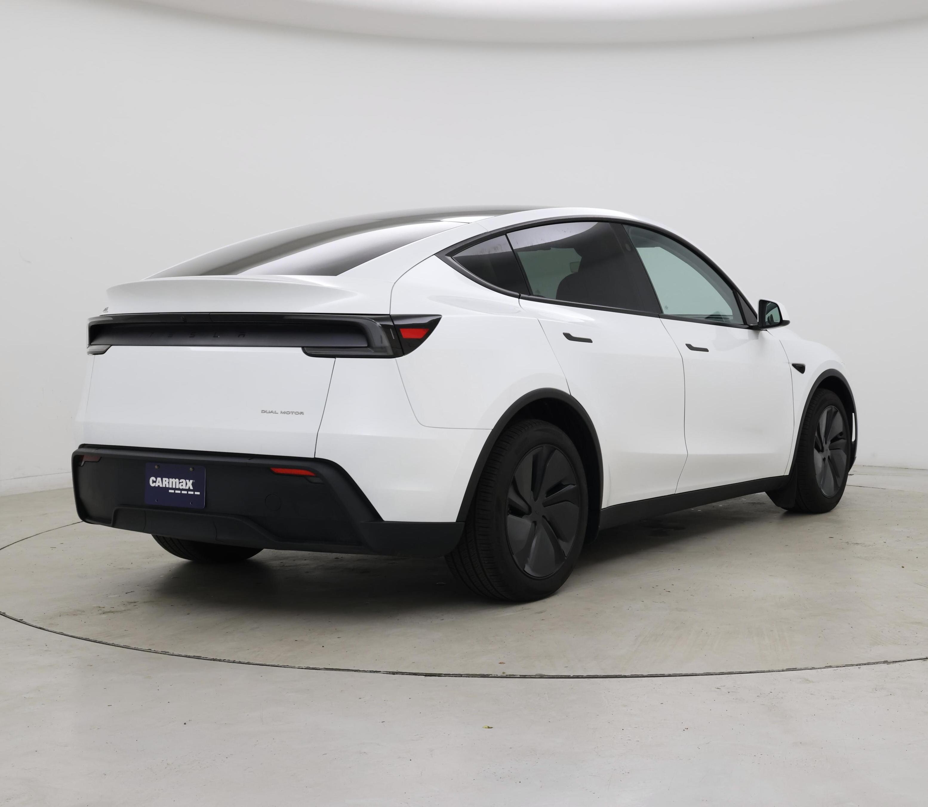Thumbnail: 2026 Tesla Model Y - 8