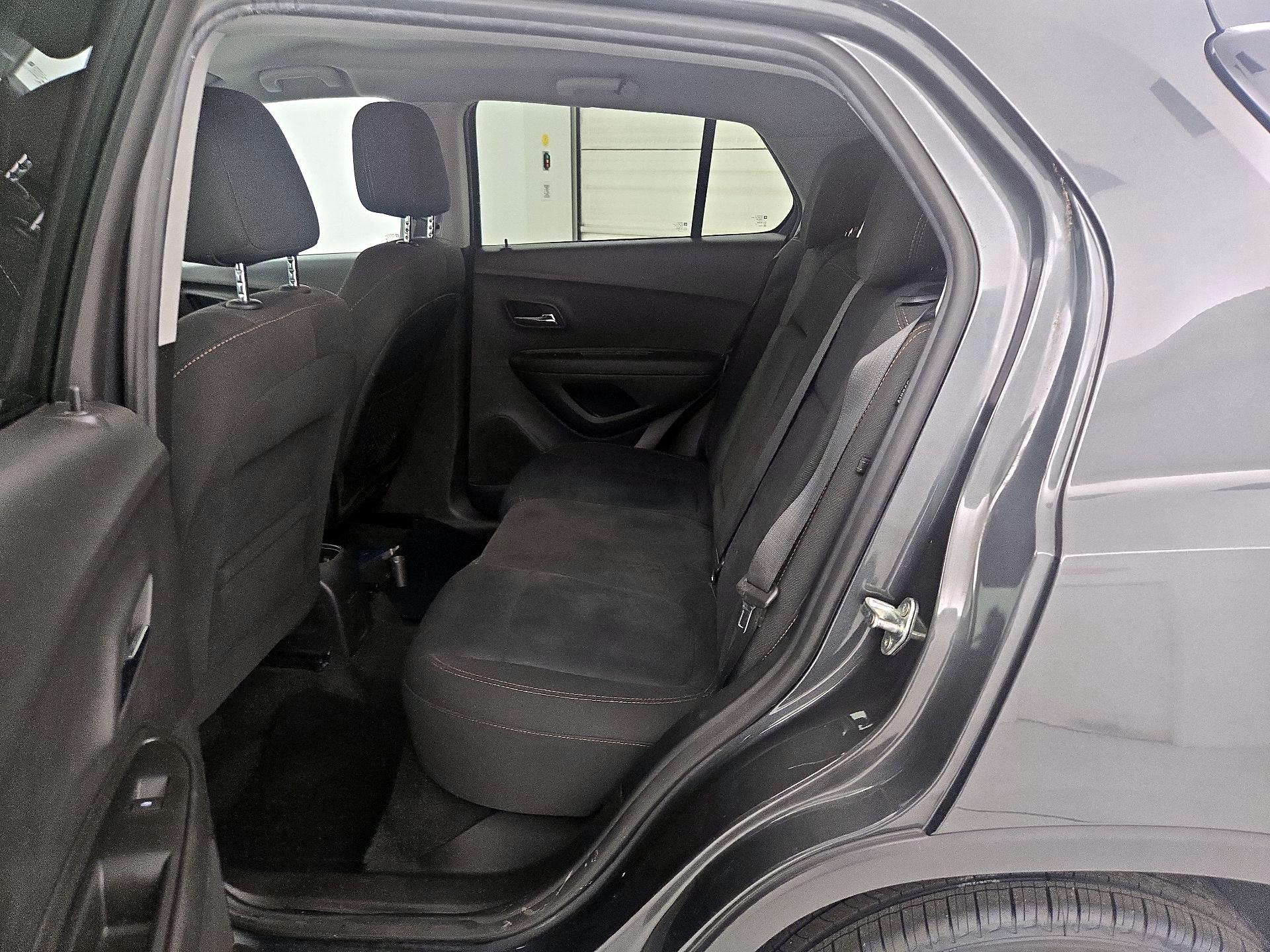 Thumbnail: 2020 Chevrolet Trax - 19