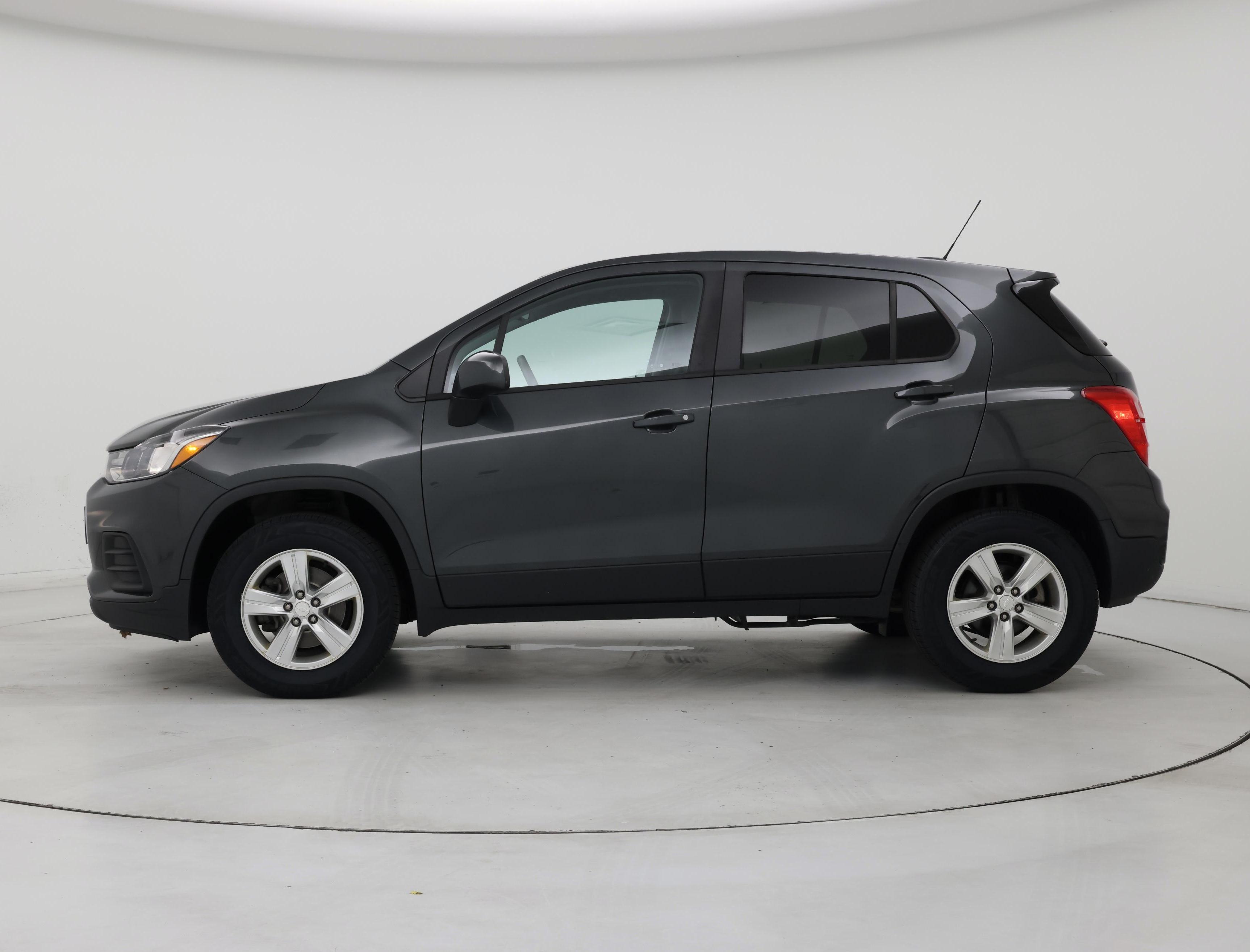 Thumbnail: 2020 Chevrolet Trax - 3