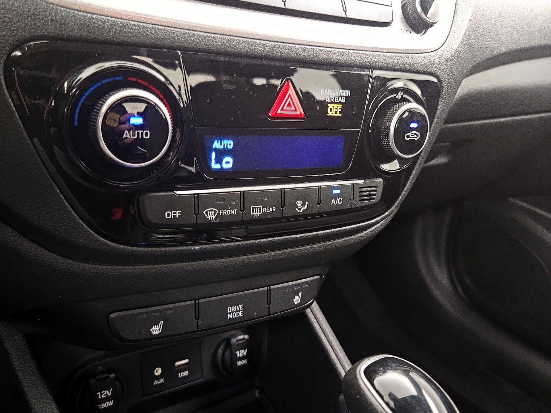 Thumbnail: 2022 Hyundai Accent - 16