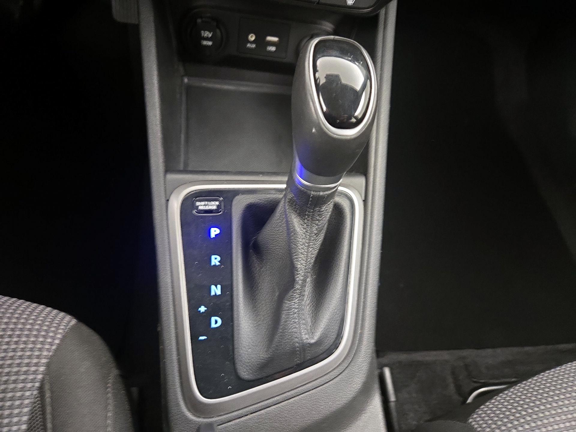 Thumbnail: 2022 Hyundai Accent - 17