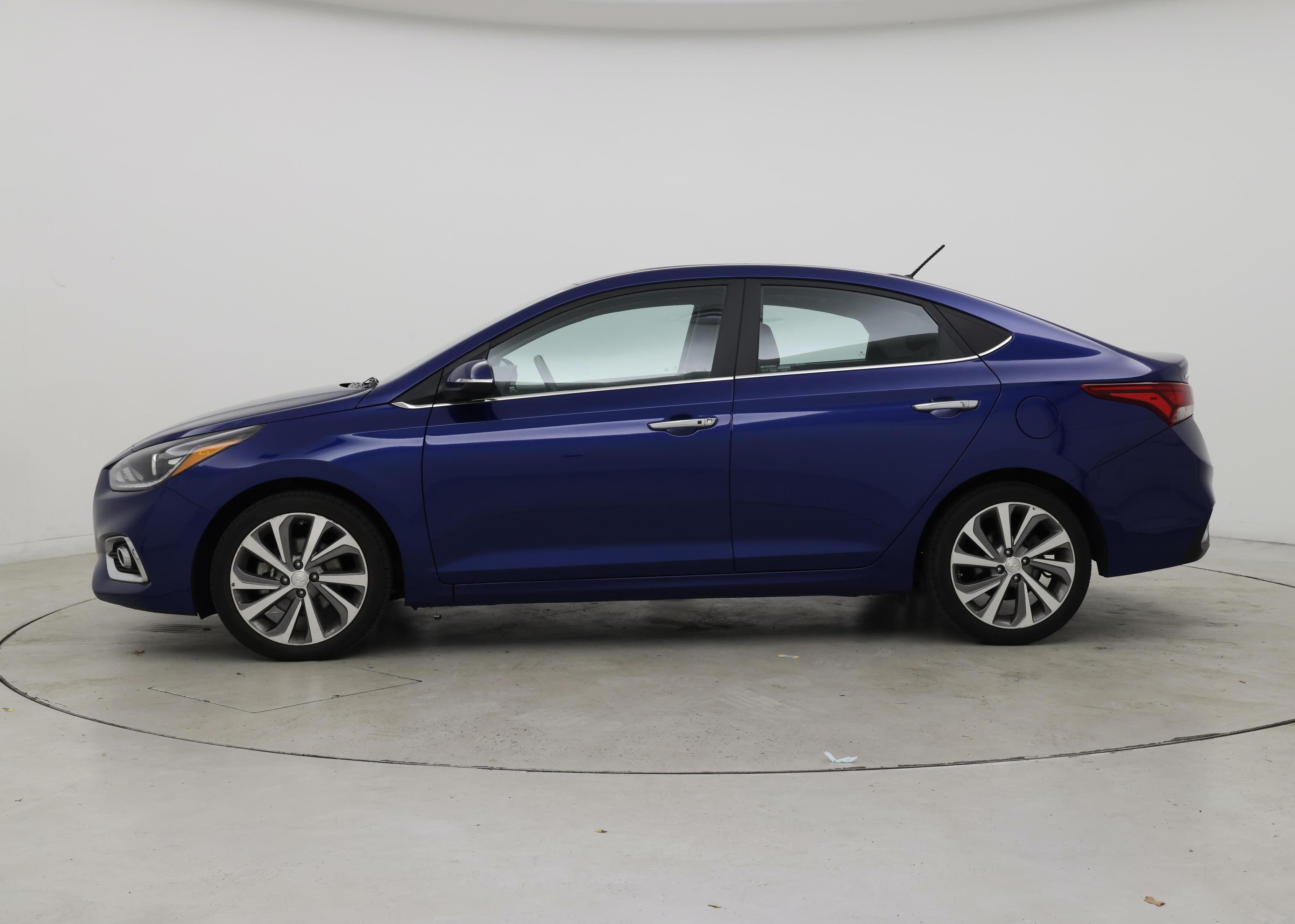 Thumbnail: 2022 Hyundai Accent - 3
