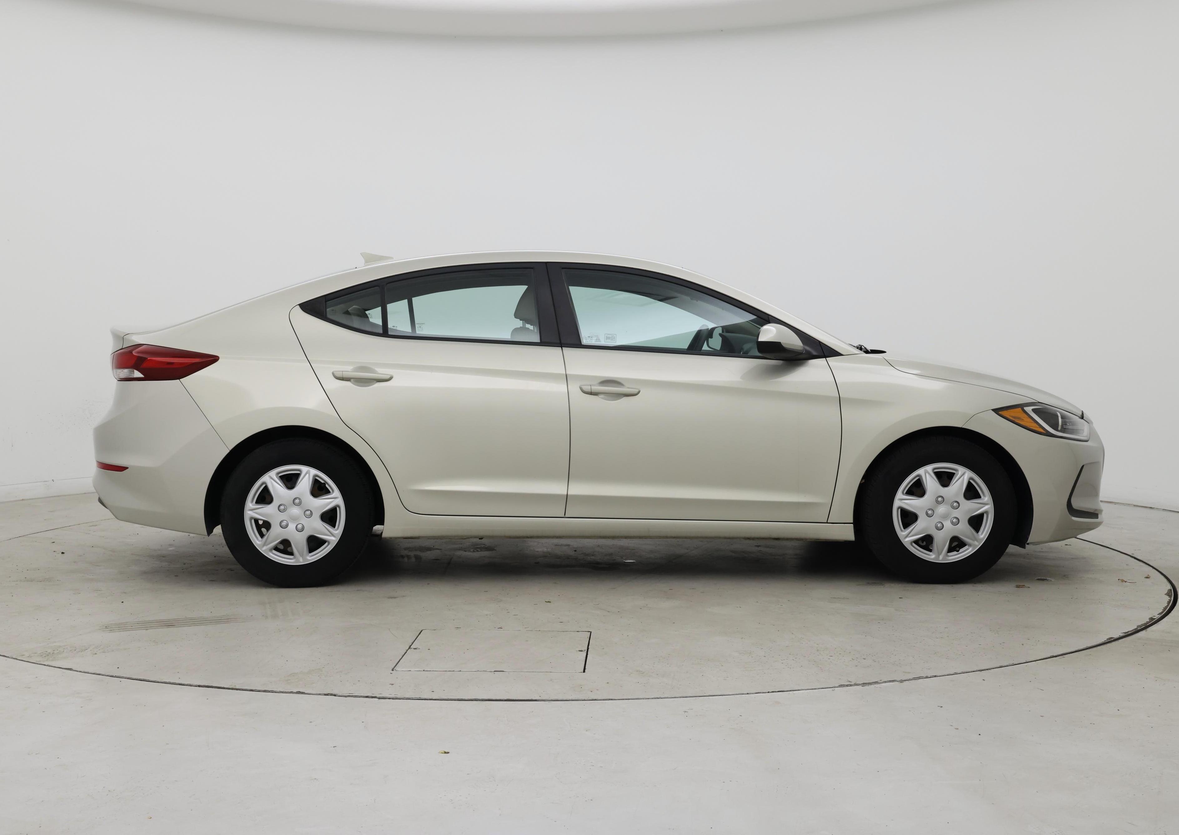 Thumbnail: 2017 Hyundai Elantra - 7