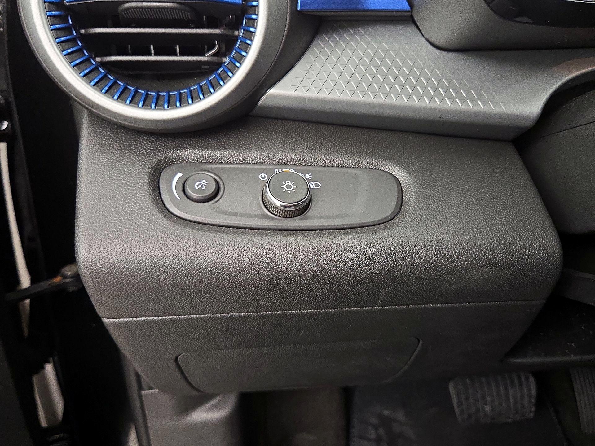 Thumbnail: 2025 Chevrolet Trax - 13