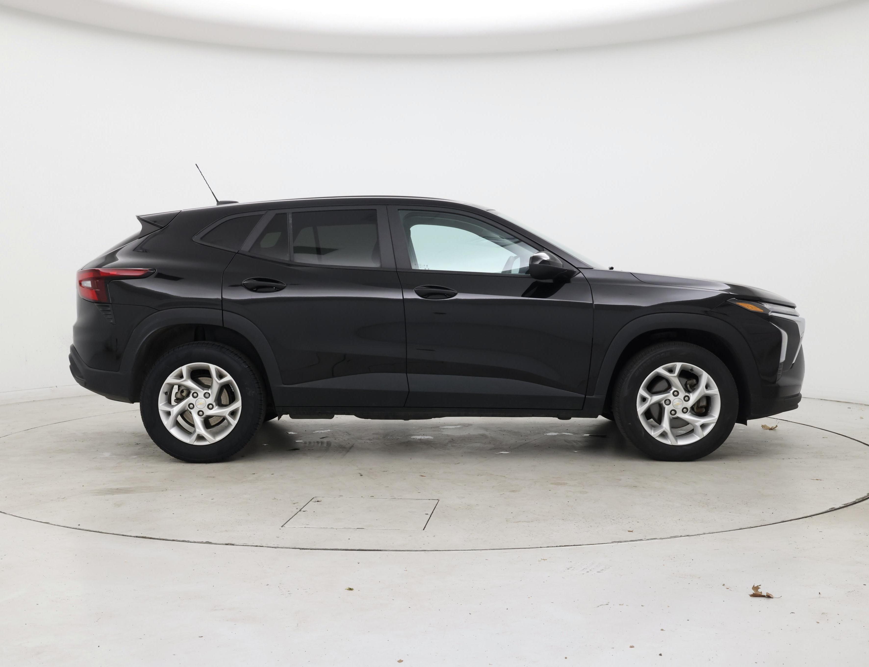 Thumbnail: 2025 Chevrolet Trax - 7