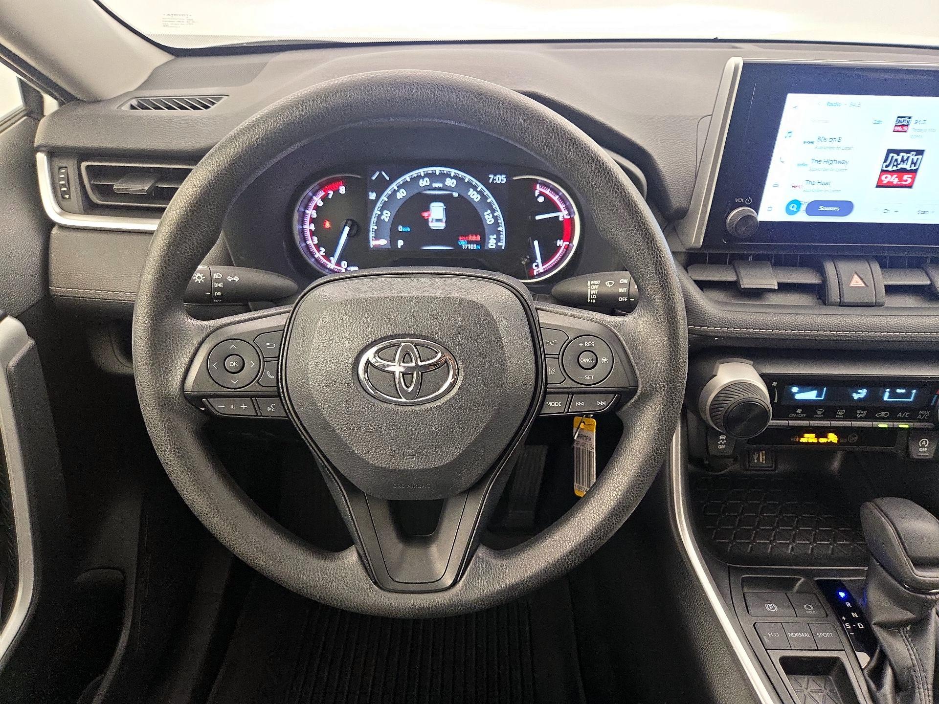 Thumbnail: 2024 Toyota RAV4 - 10