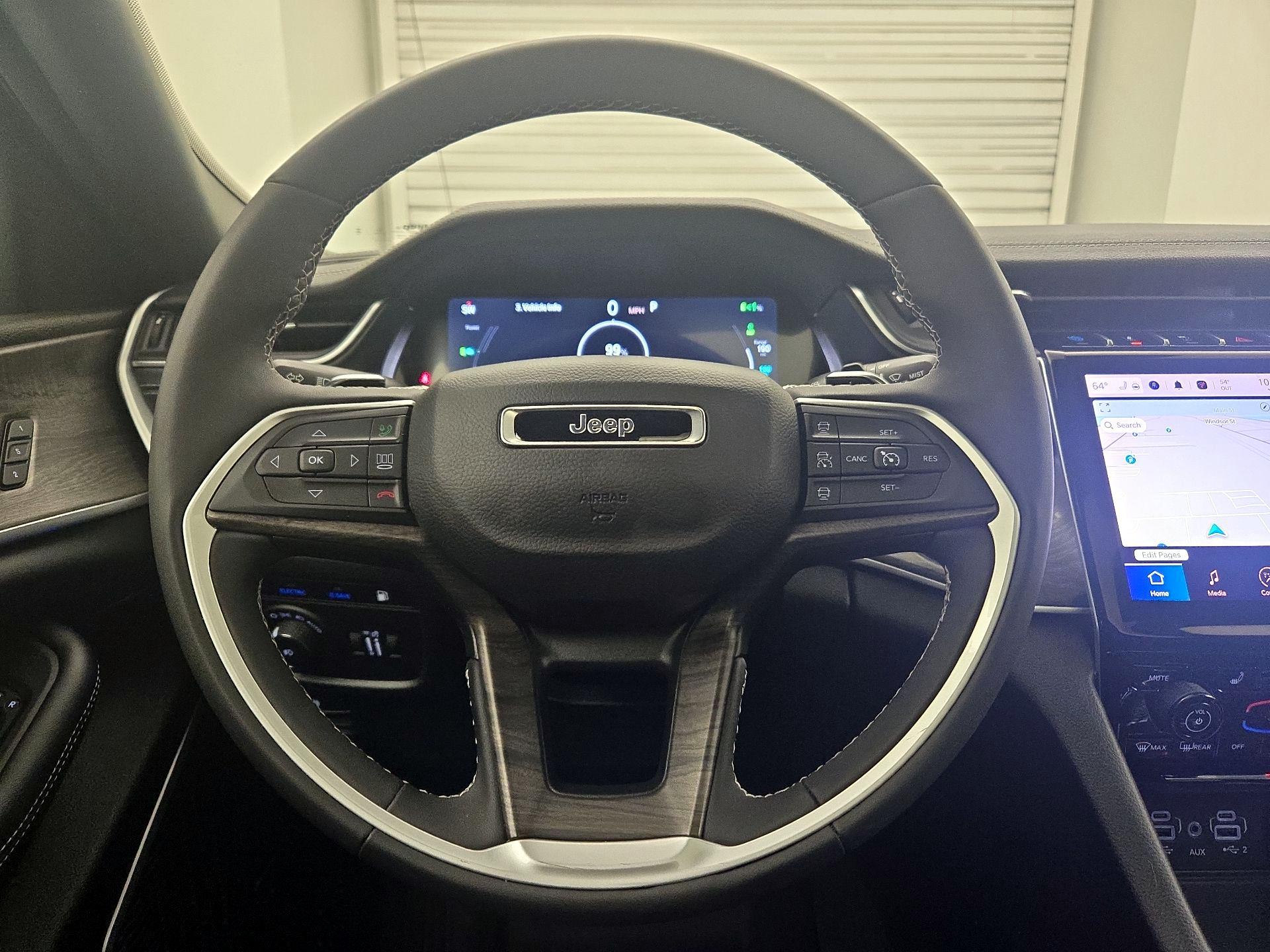 Thumbnail: 2024 Jeep Grand Cherokee - 10