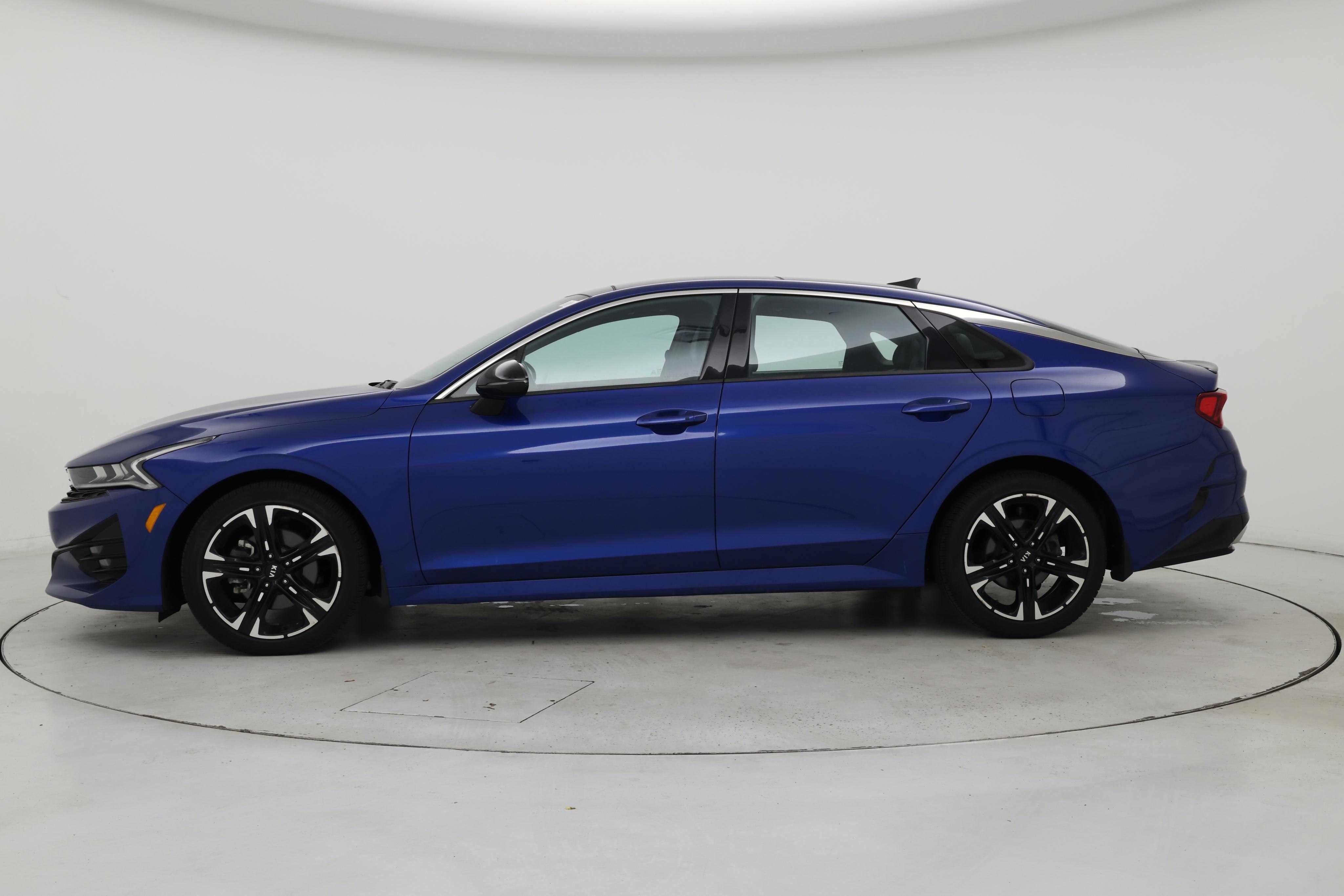 Thumbnail: 2021 Kia K5 - 3