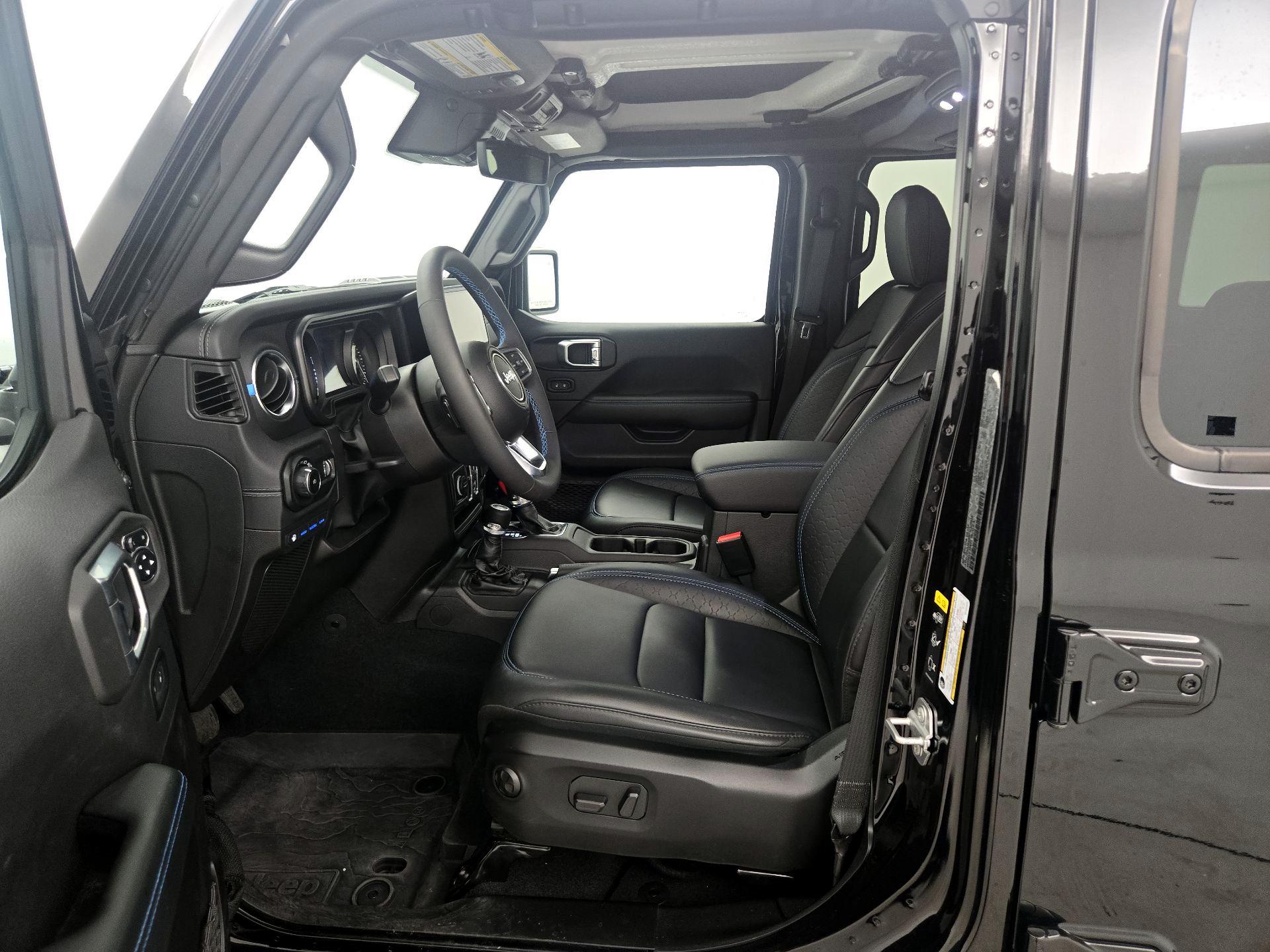 Thumbnail: 2024 Jeep Wrangler - 11