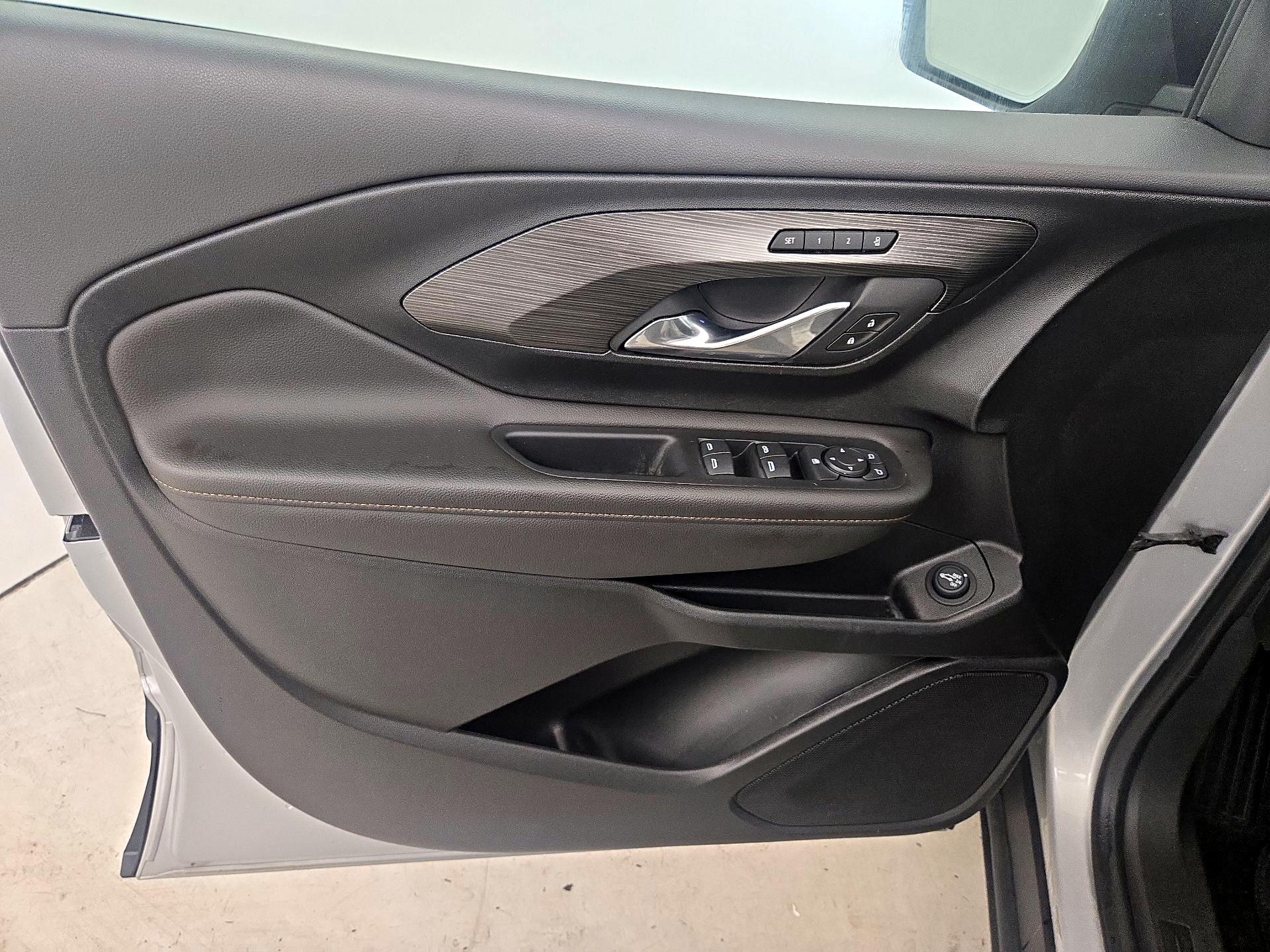 Thumbnail: 2020 GMC Terrain - 12