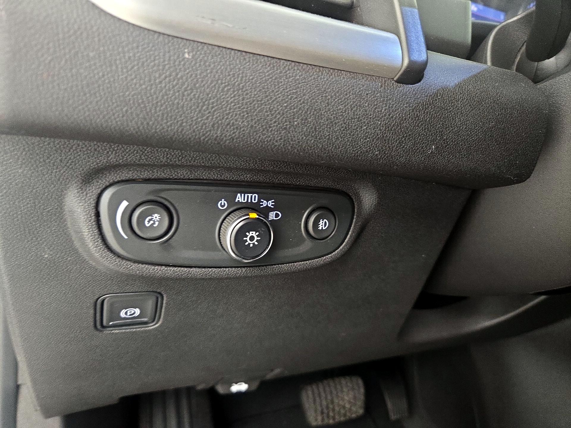 Thumbnail: 2020 GMC Terrain - 13