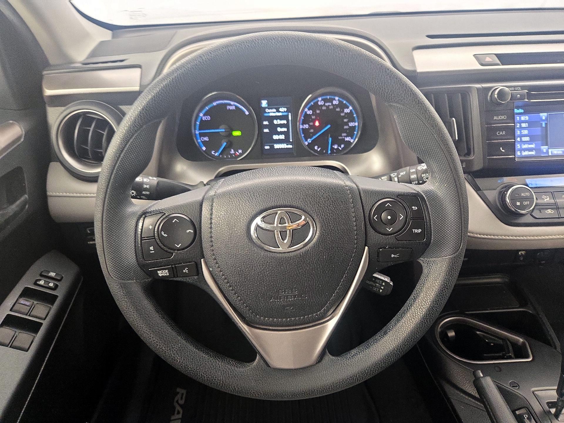 Thumbnail: 2018 Toyota RAV4 - 10