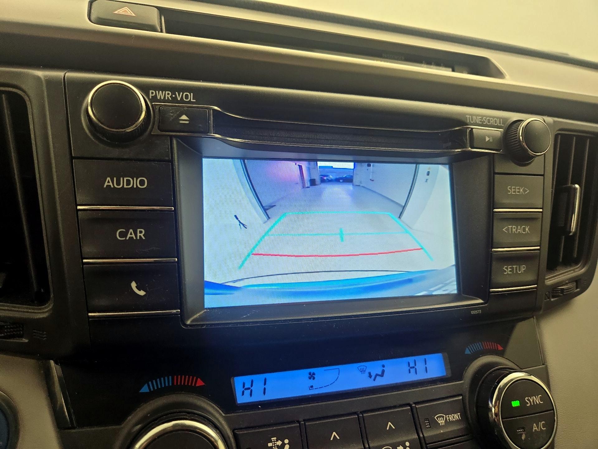 Thumbnail: 2018 Toyota RAV4 - 14