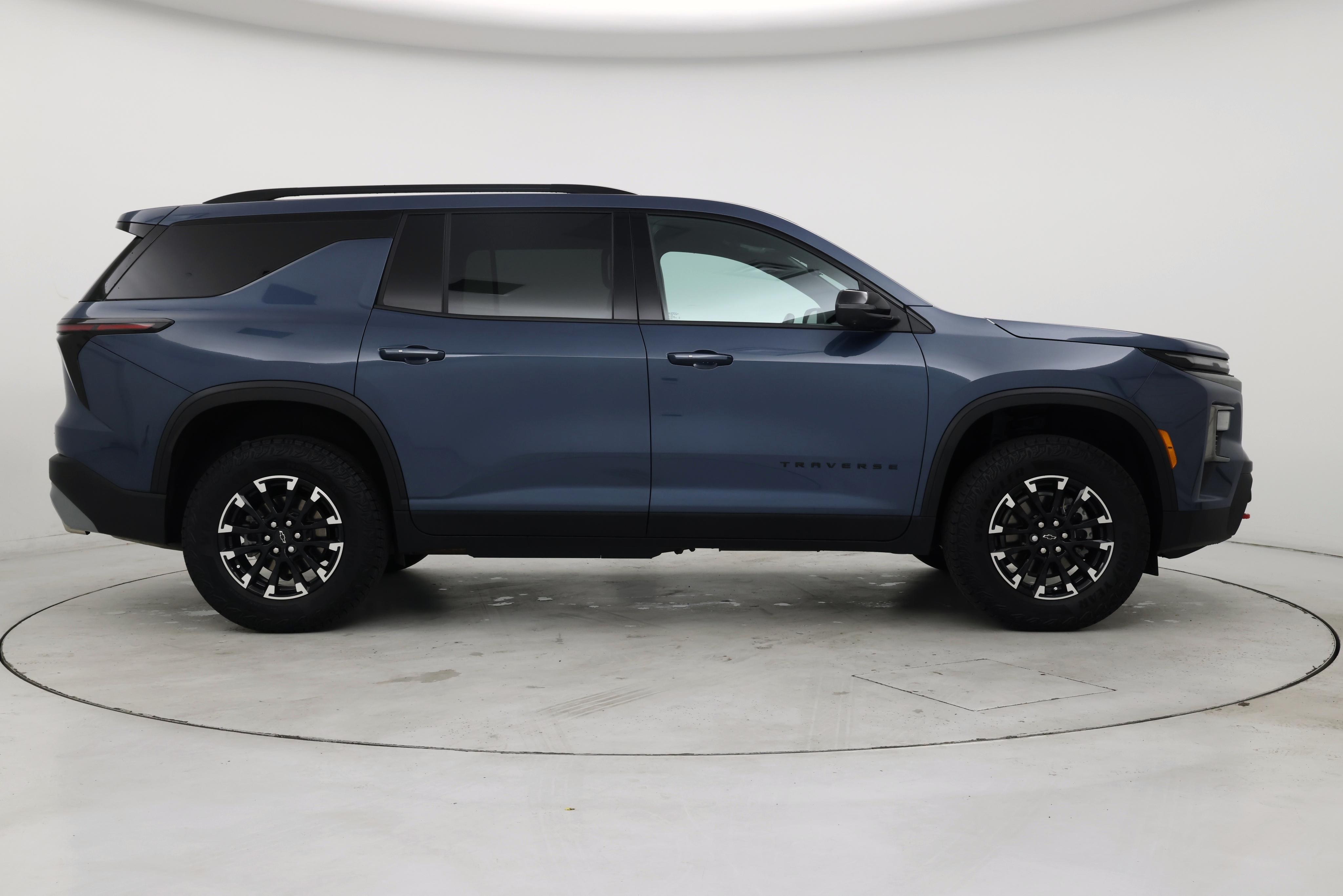 Thumbnail: 2026 Chevrolet Traverse - 7