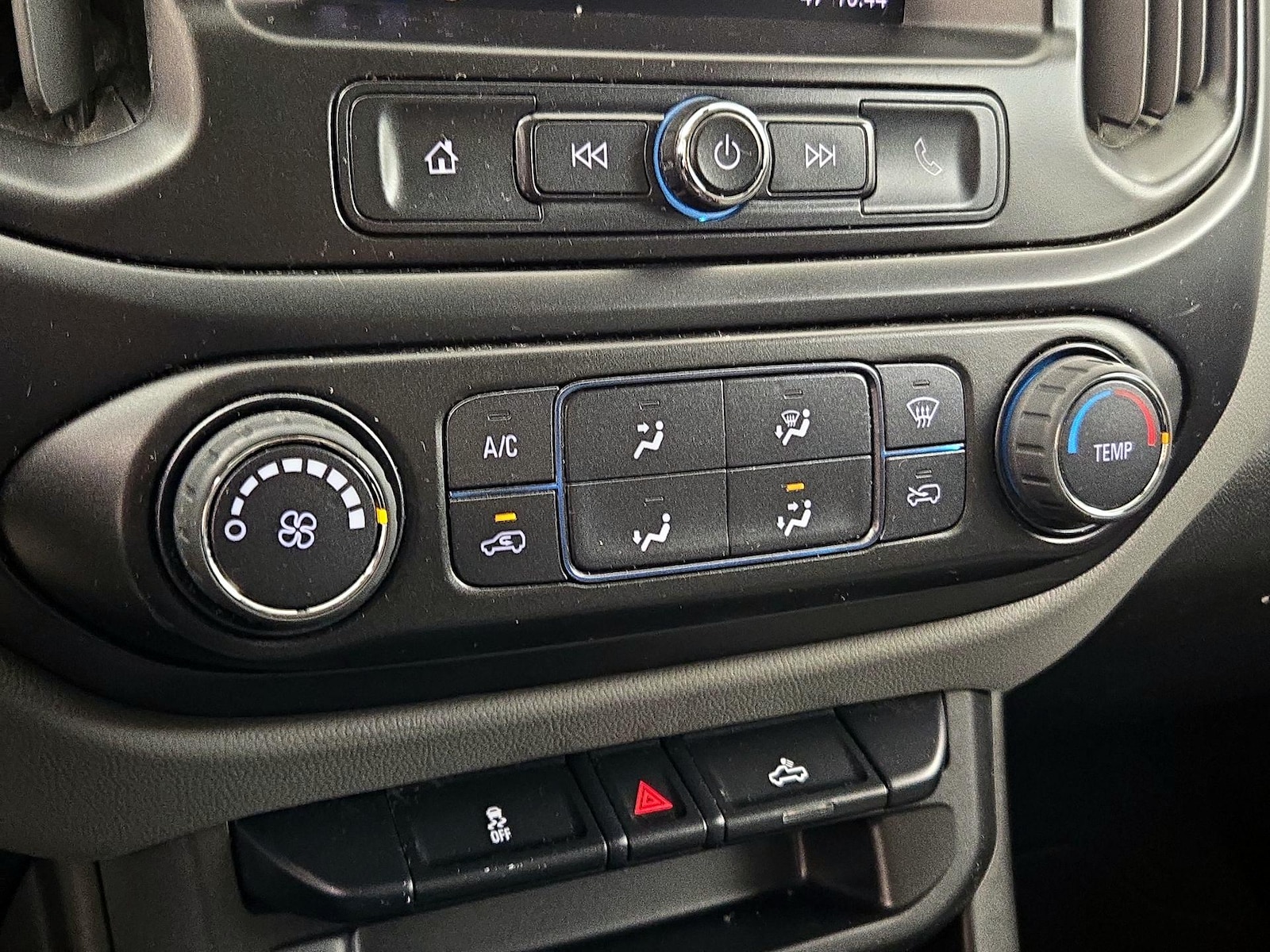 2022 Chevrolet Colorado Work Truck - Photo 17