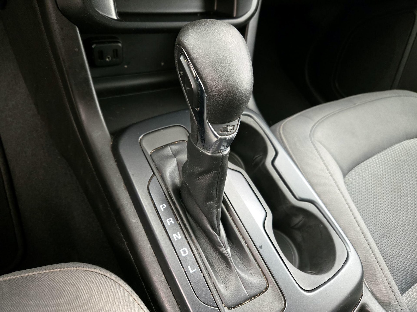 2022 Chevrolet Colorado Work Truck - Photo 18