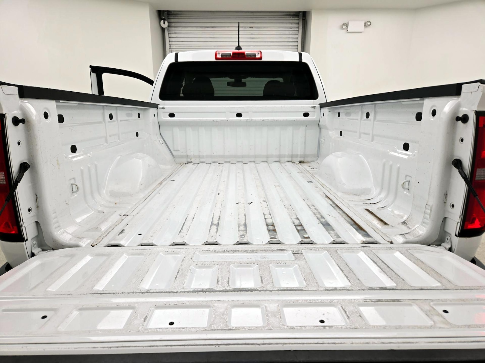 2022 Chevrolet Colorado Work Truck - Photo 21