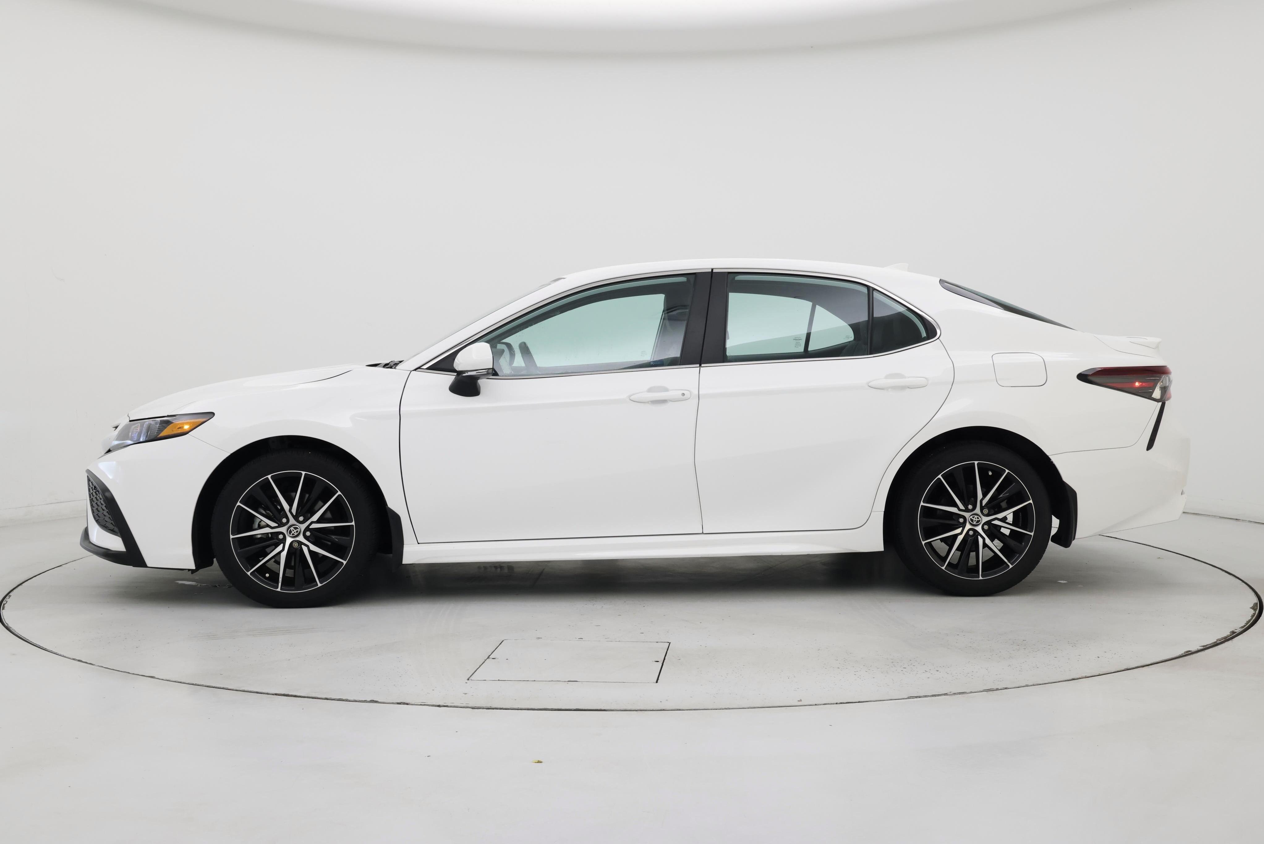 Thumbnail: 2023 Toyota Camry - 3
