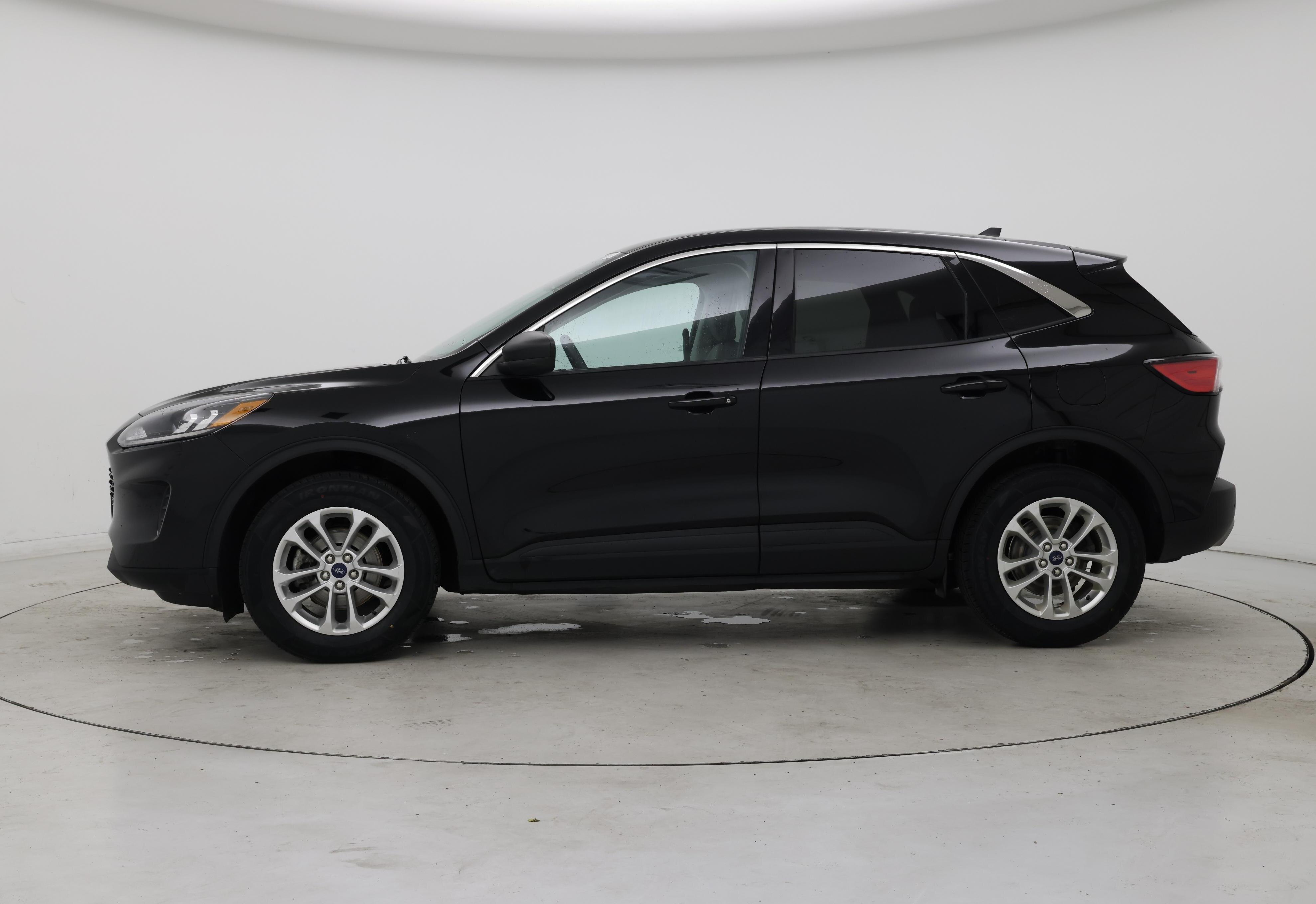 Thumbnail: 2022 Ford Escape - 3
