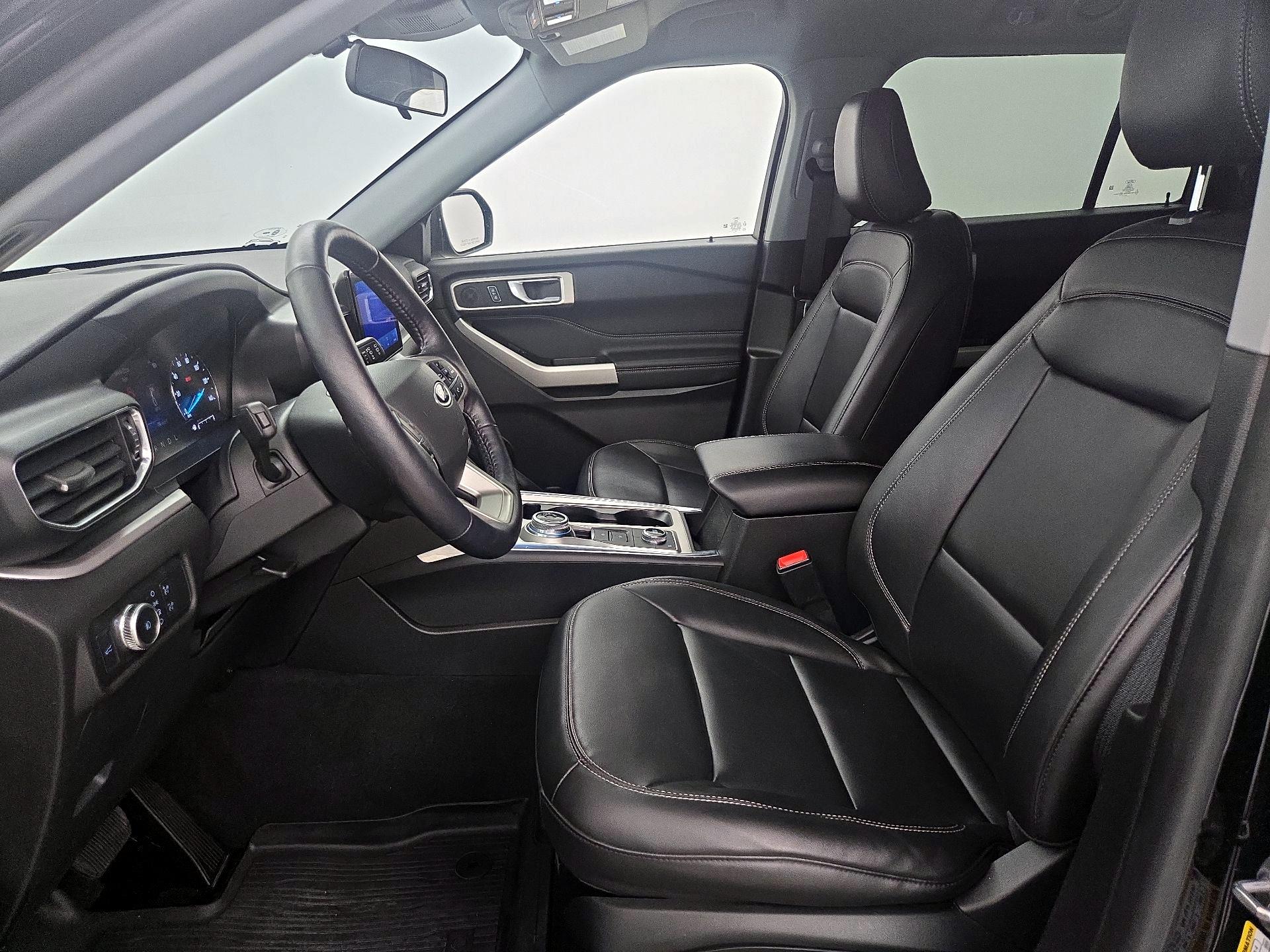 Thumbnail: 2022 Ford Explorer - 11