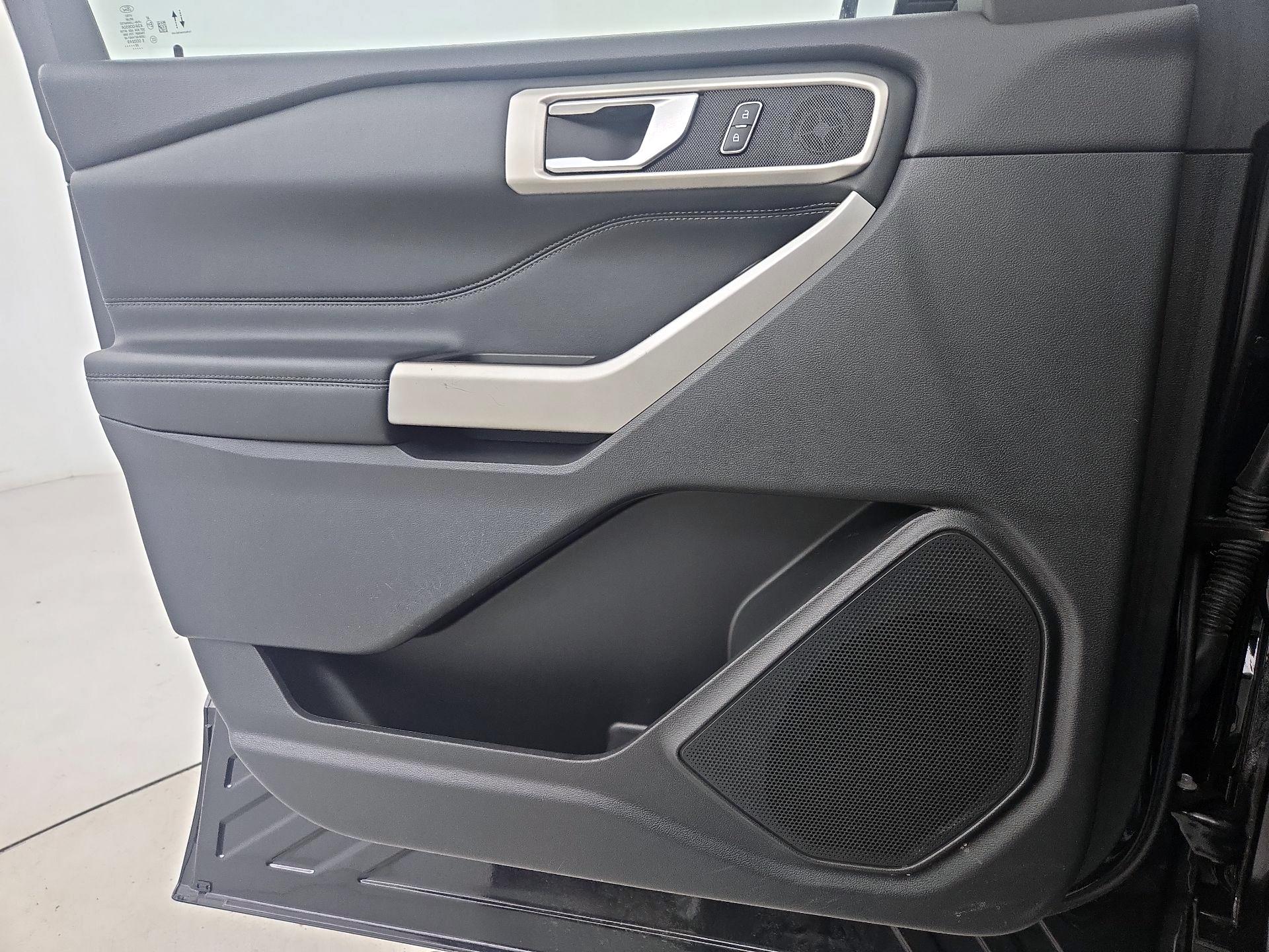 Thumbnail: 2022 Ford Explorer - 12