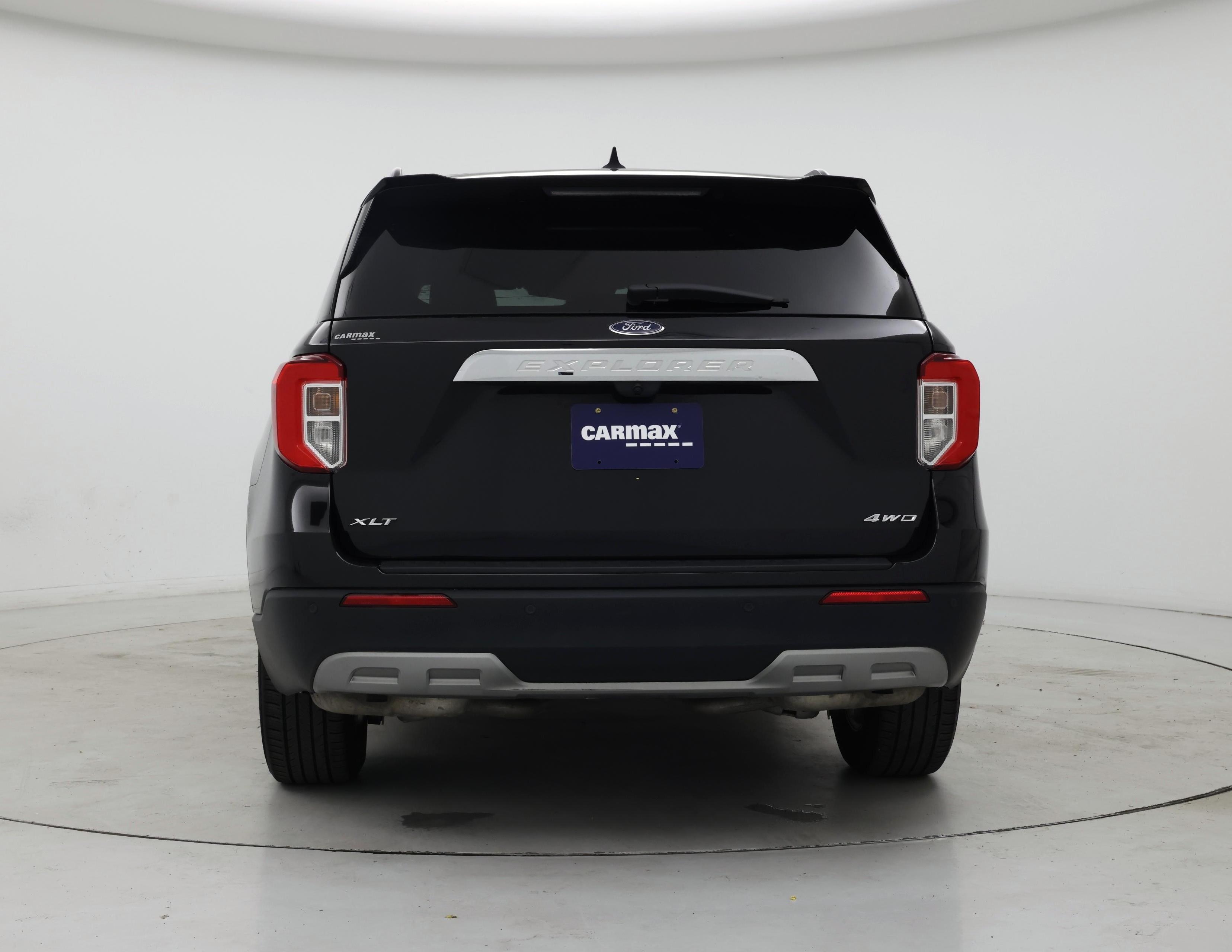 Thumbnail: 2022 Ford Explorer - 6