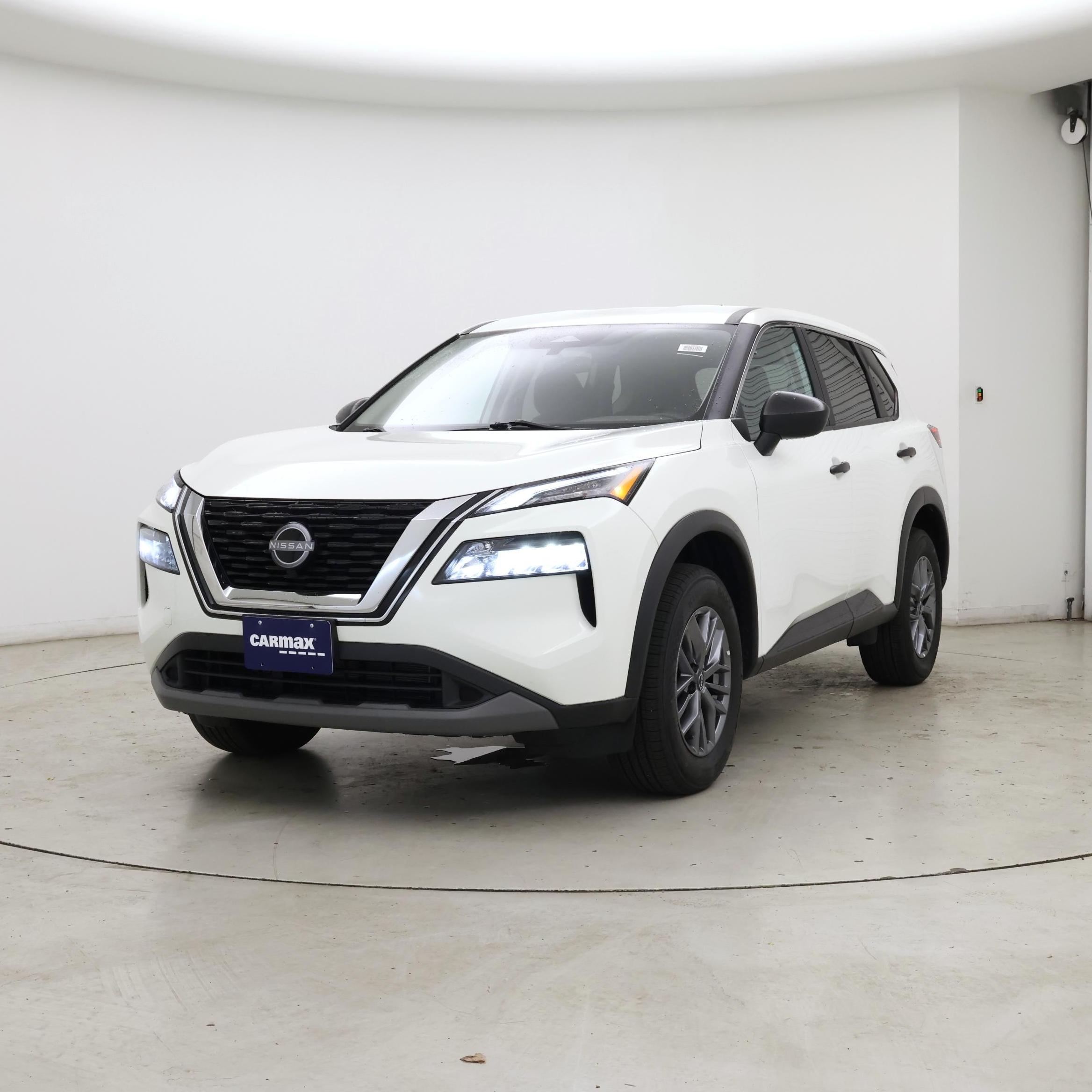 Thumbnail: 2023 Nissan Rogue - 4