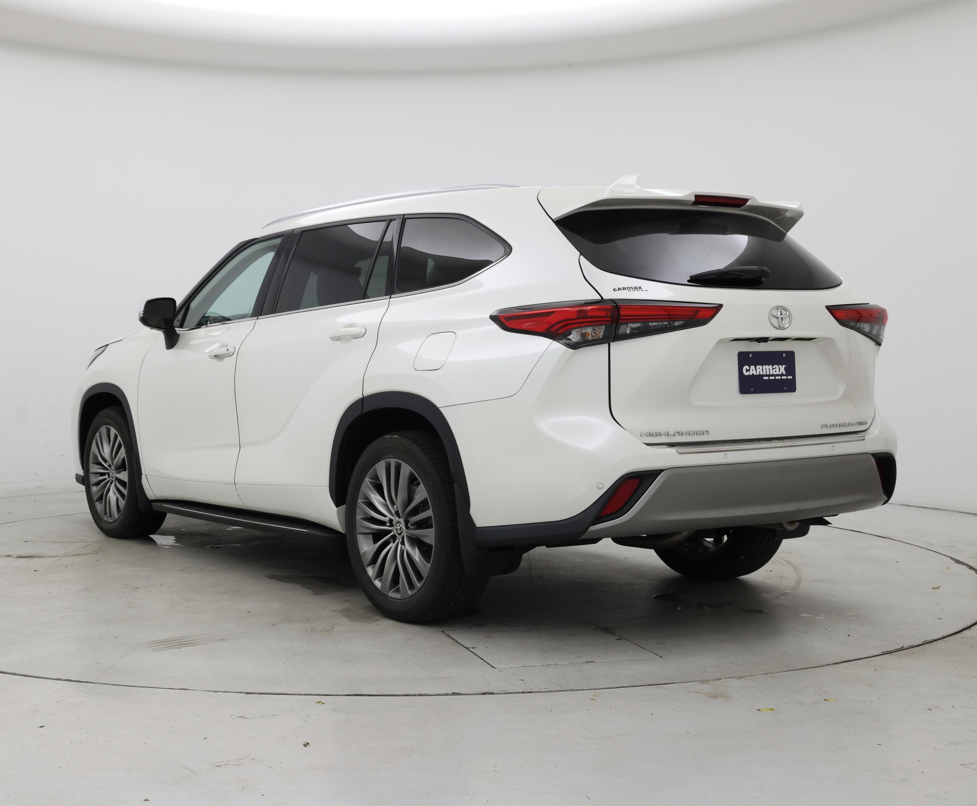 Thumbnail: 2020 Toyota Highlander - 2