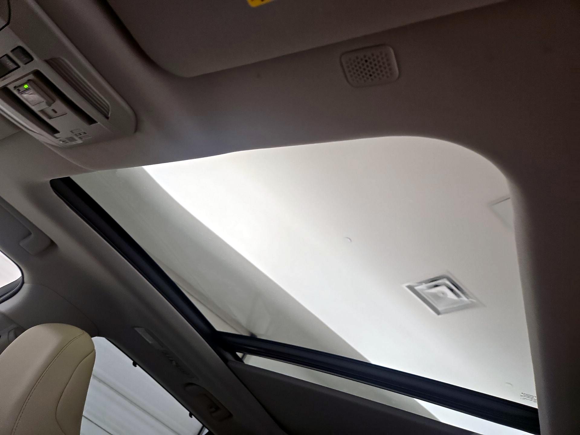 Thumbnail: 2020 Toyota Highlander - 20