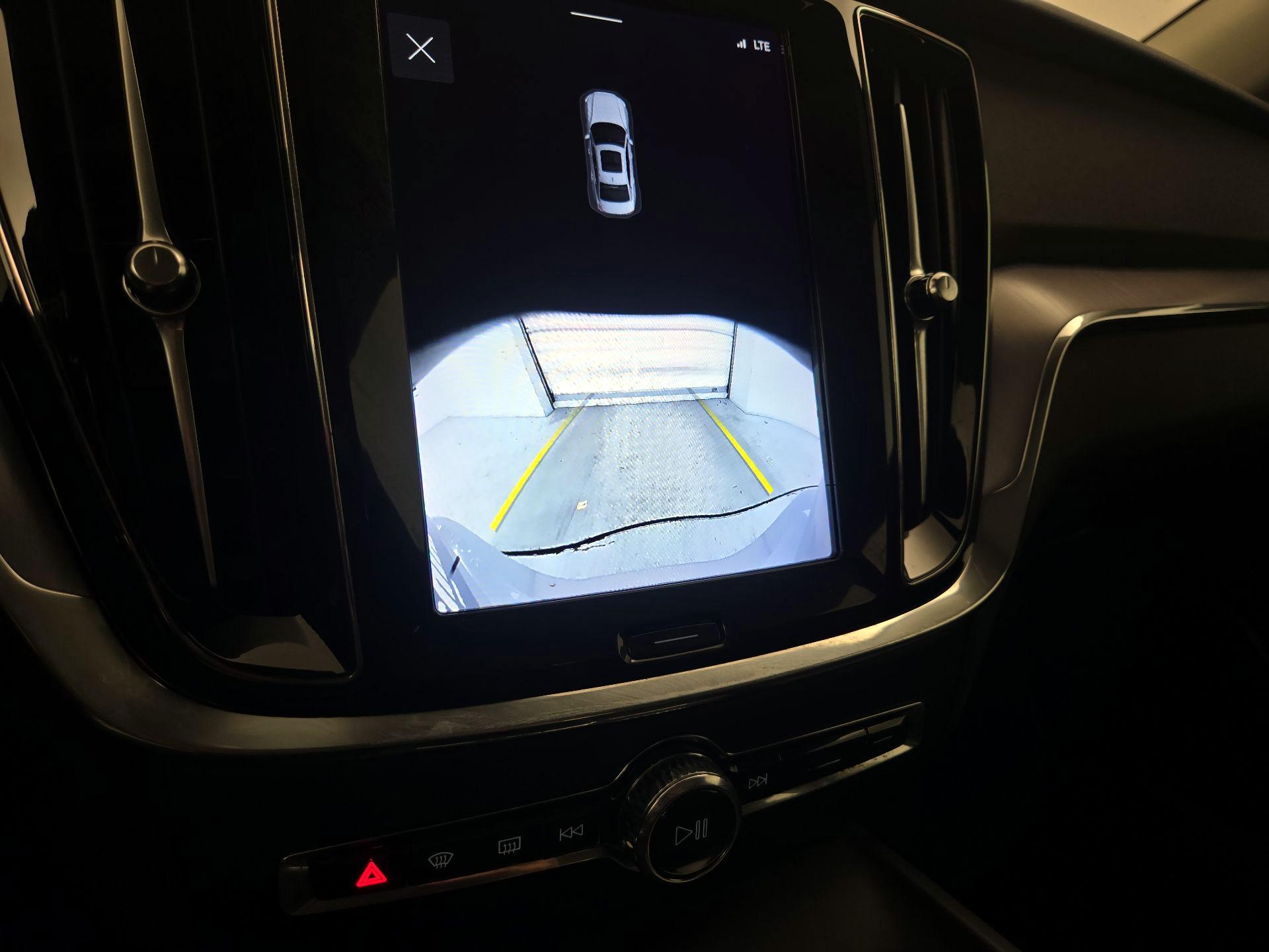 Thumbnail: 2024 Volvo S60 - 15