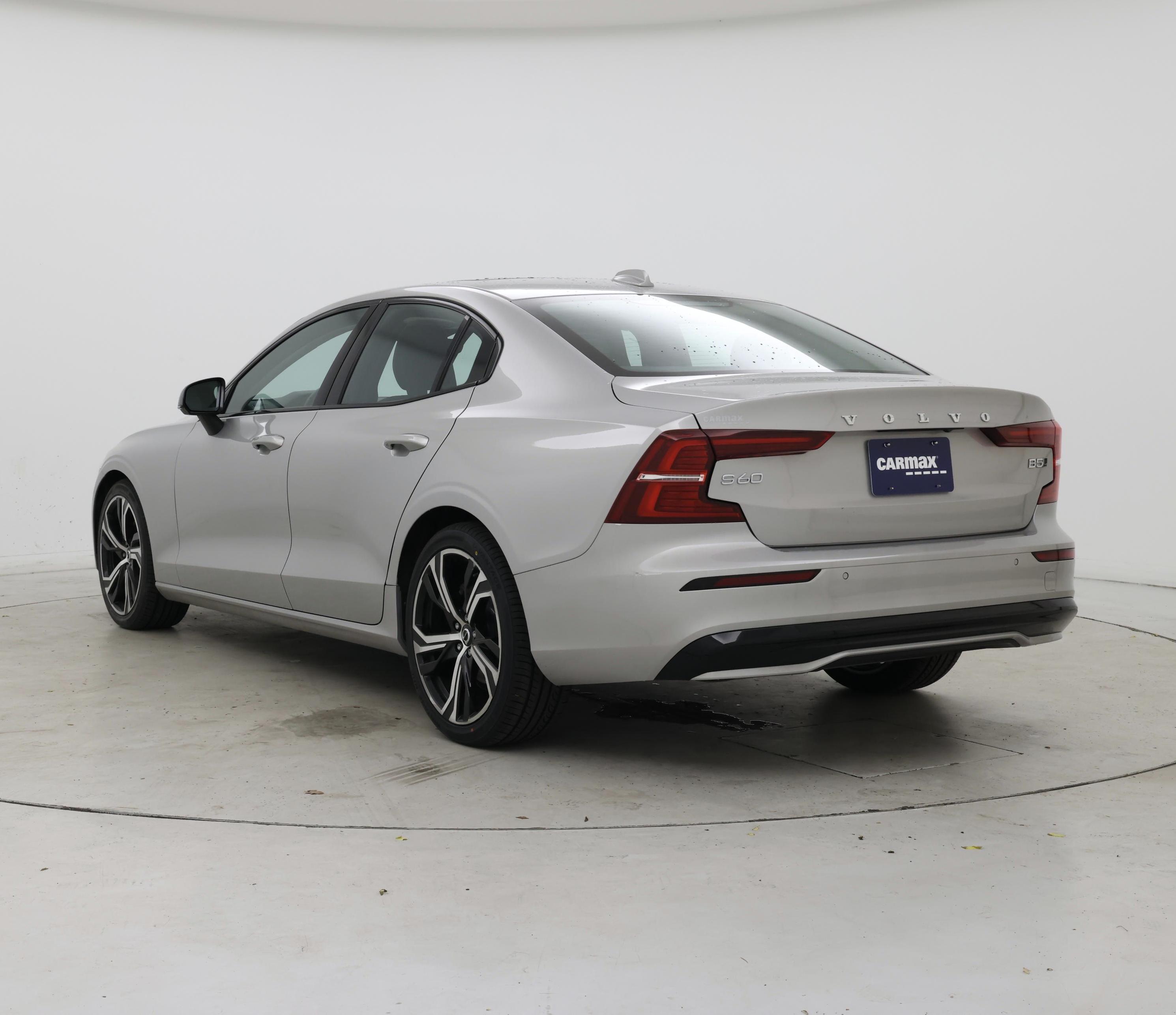 Thumbnail: 2024 Volvo S60 - 2