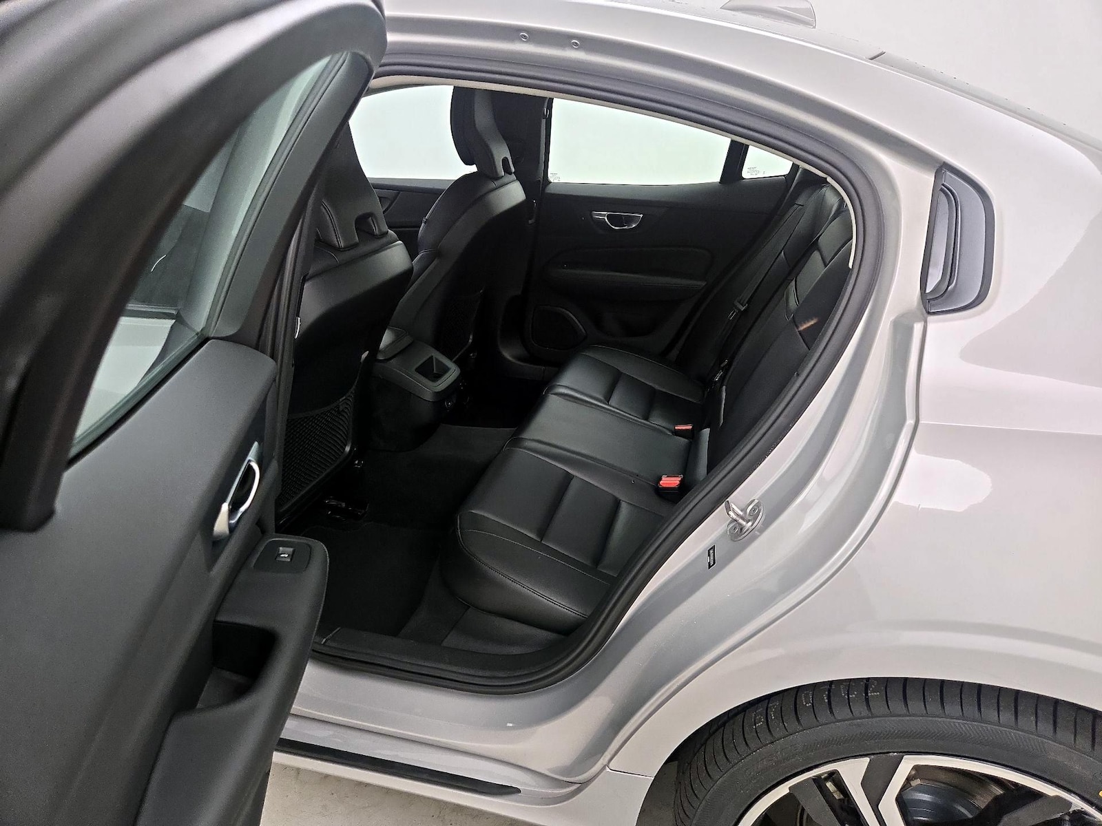 2024 Volvo S60 Core - Photo 21