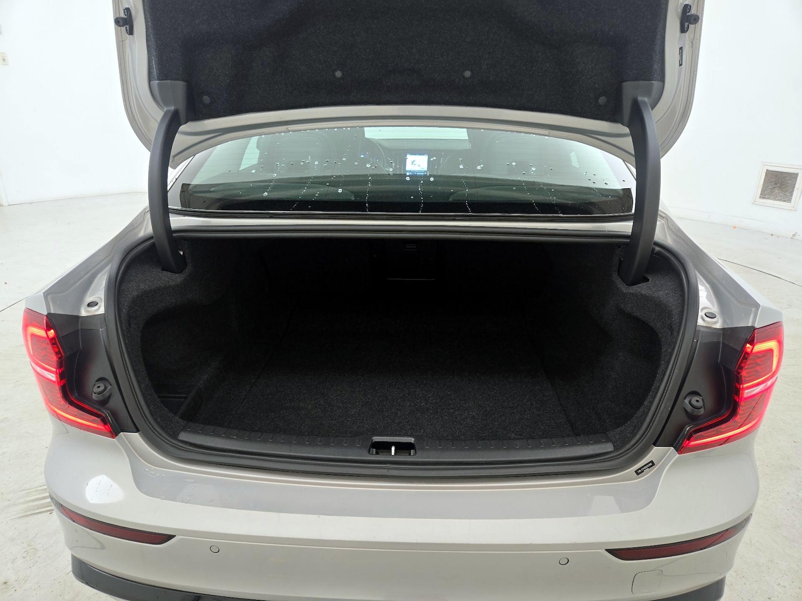 2024 Volvo S60 Core - Photo 22