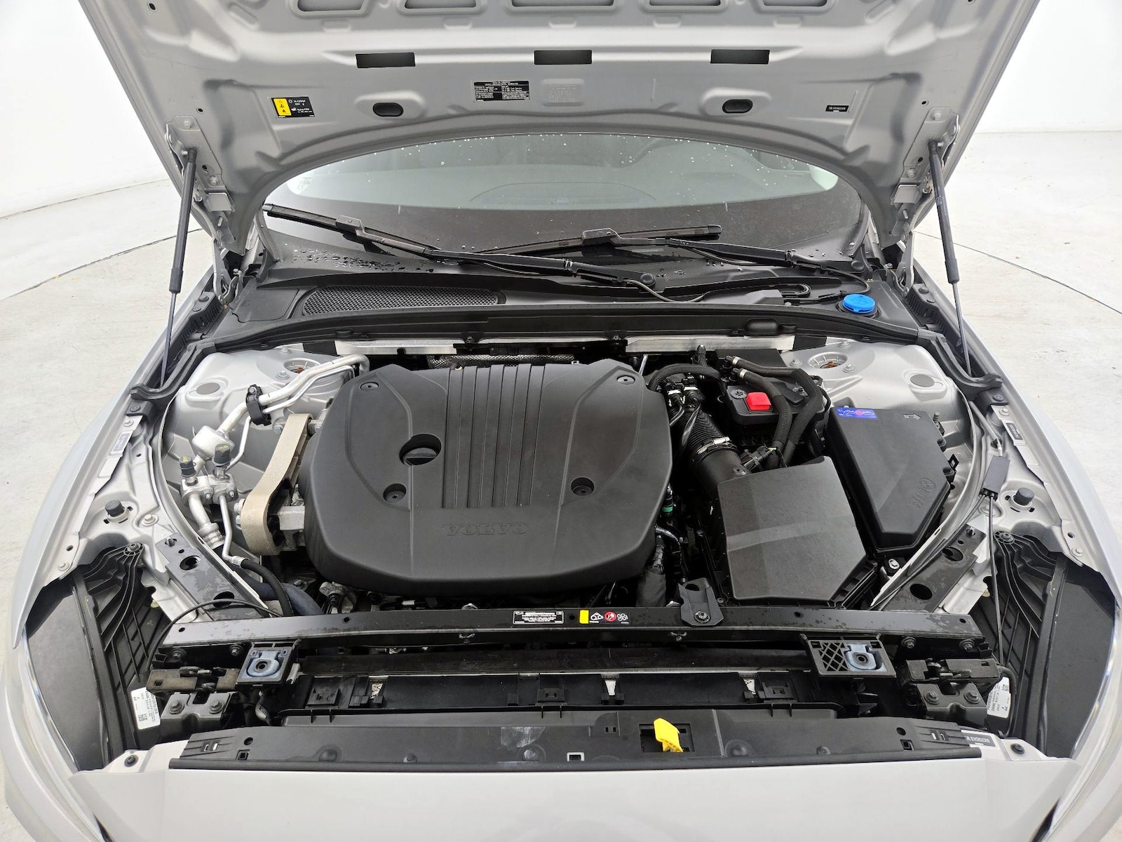 2024 Volvo S60 Core - Photo 23