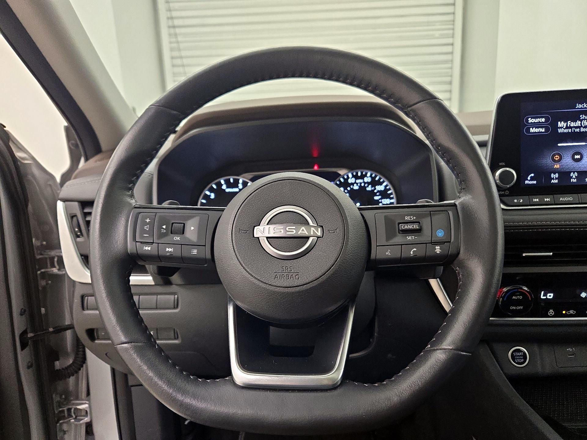 Thumbnail: 2023 Nissan Rogue - 10