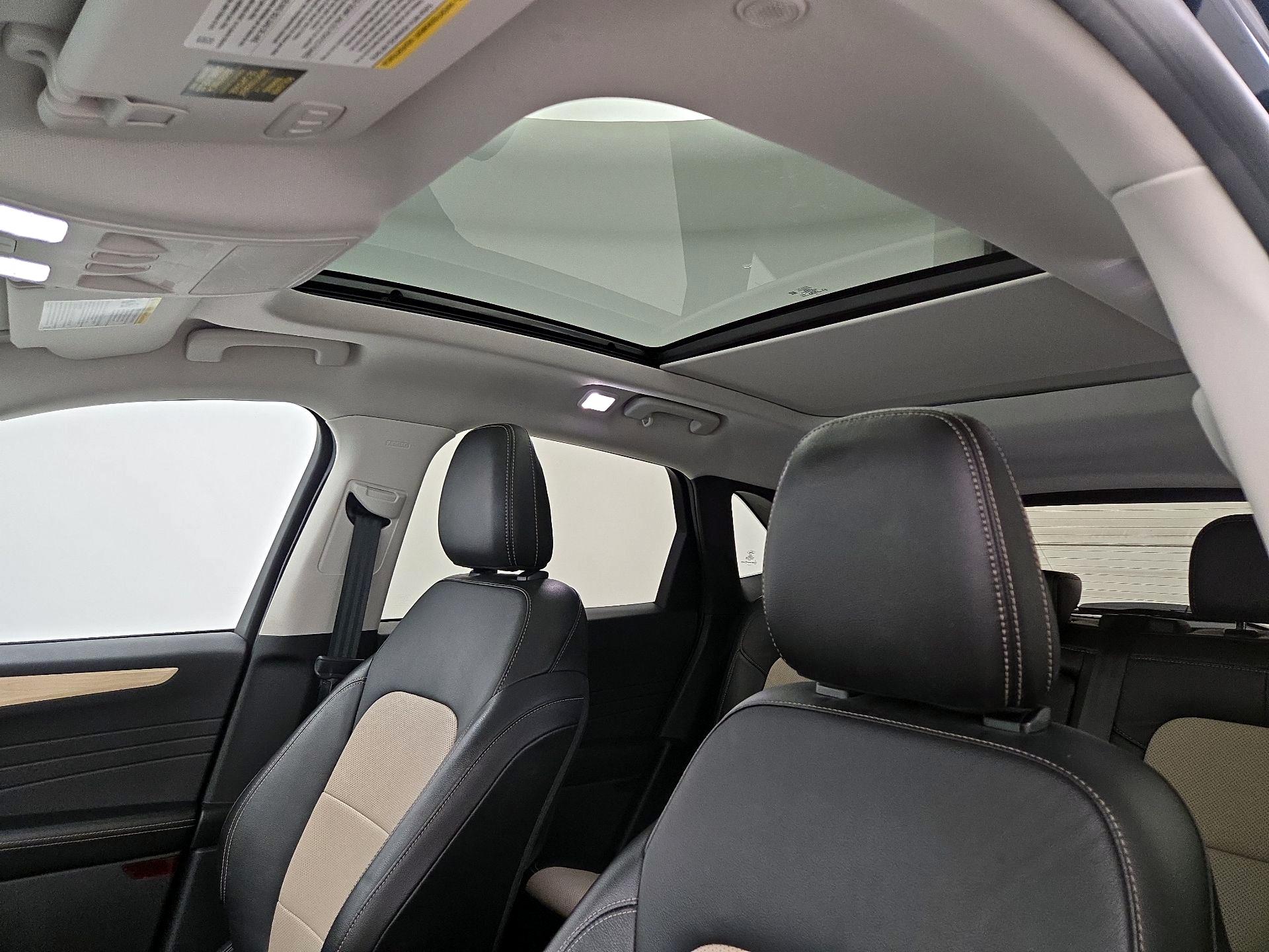 Thumbnail: 2022 Ford Escape - 20