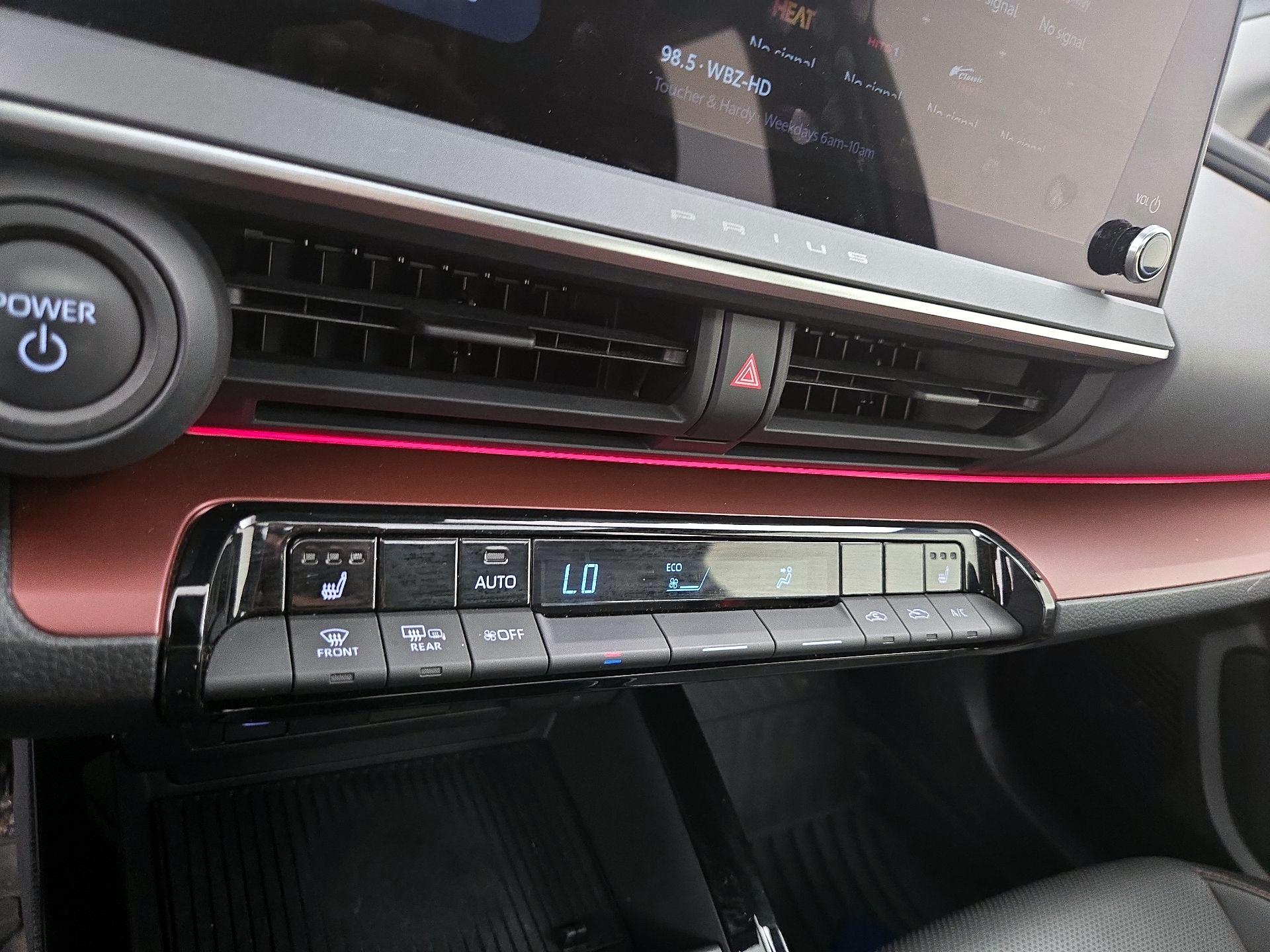 Thumbnail: 2024 Toyota Prius Prime - 16