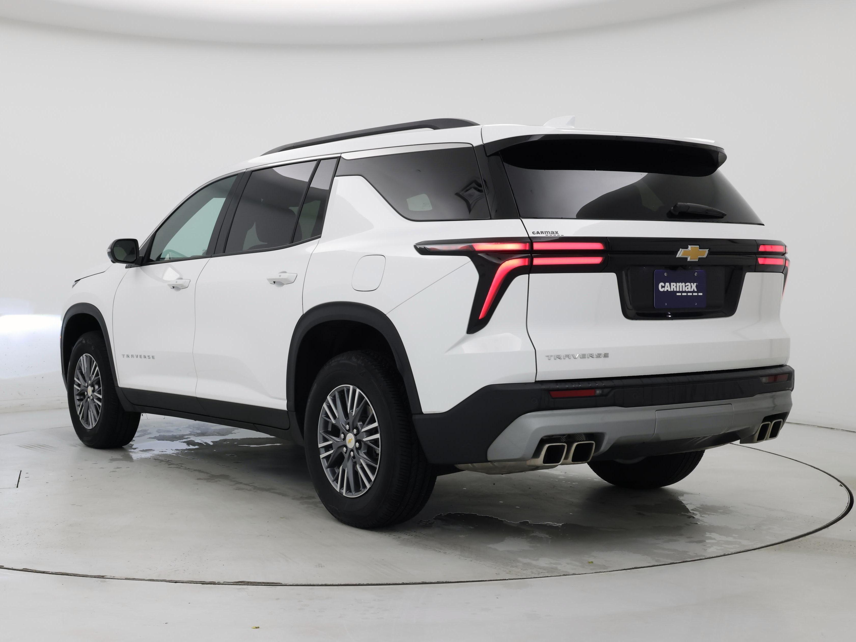 Thumbnail: 2025 Chevrolet Traverse - 2