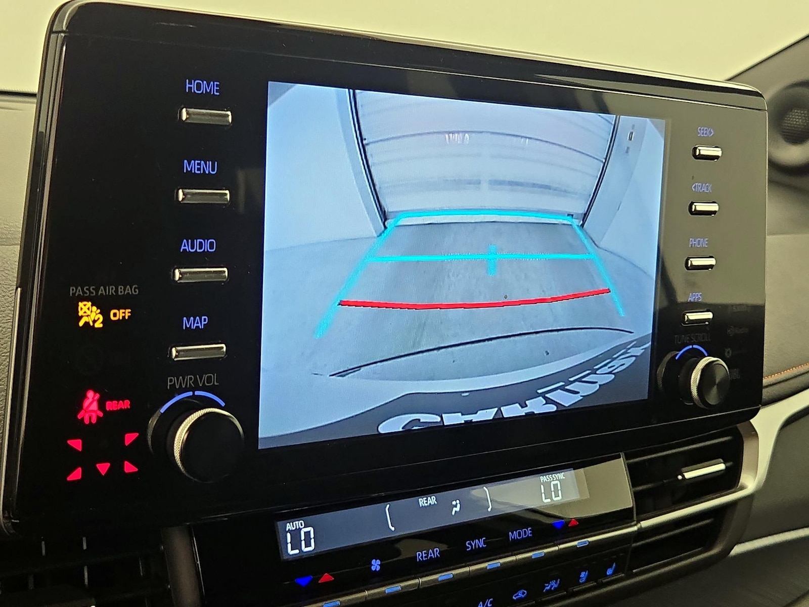 2024 Toyota Sienna XSE - Photo 16