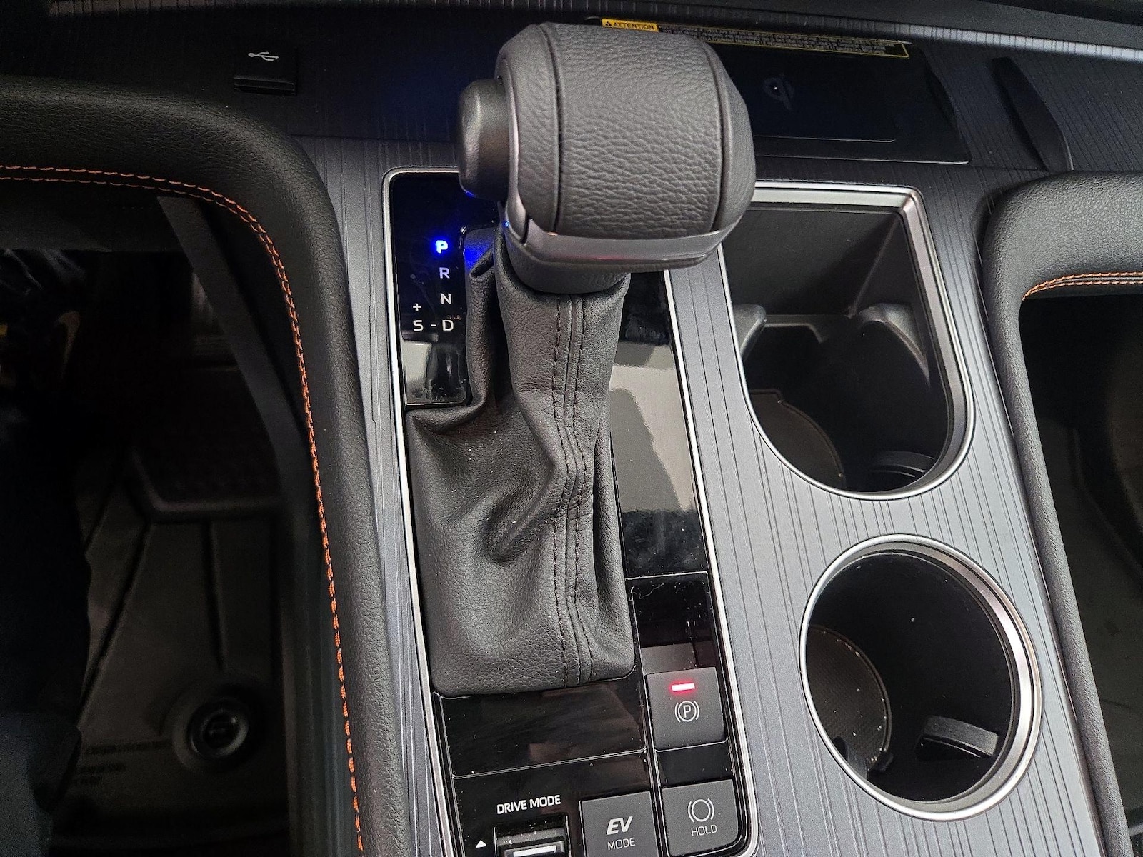 2024 Toyota Sienna XSE - Photo 19