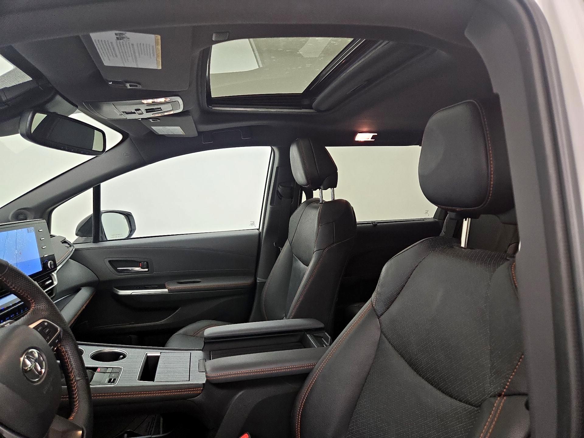 Thumbnail: 2024 Toyota Sienna - 20