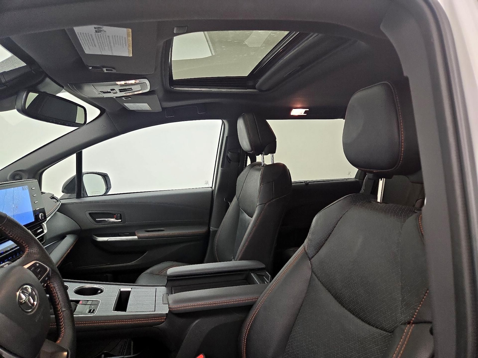 2024 Toyota Sienna XSE - Photo 21