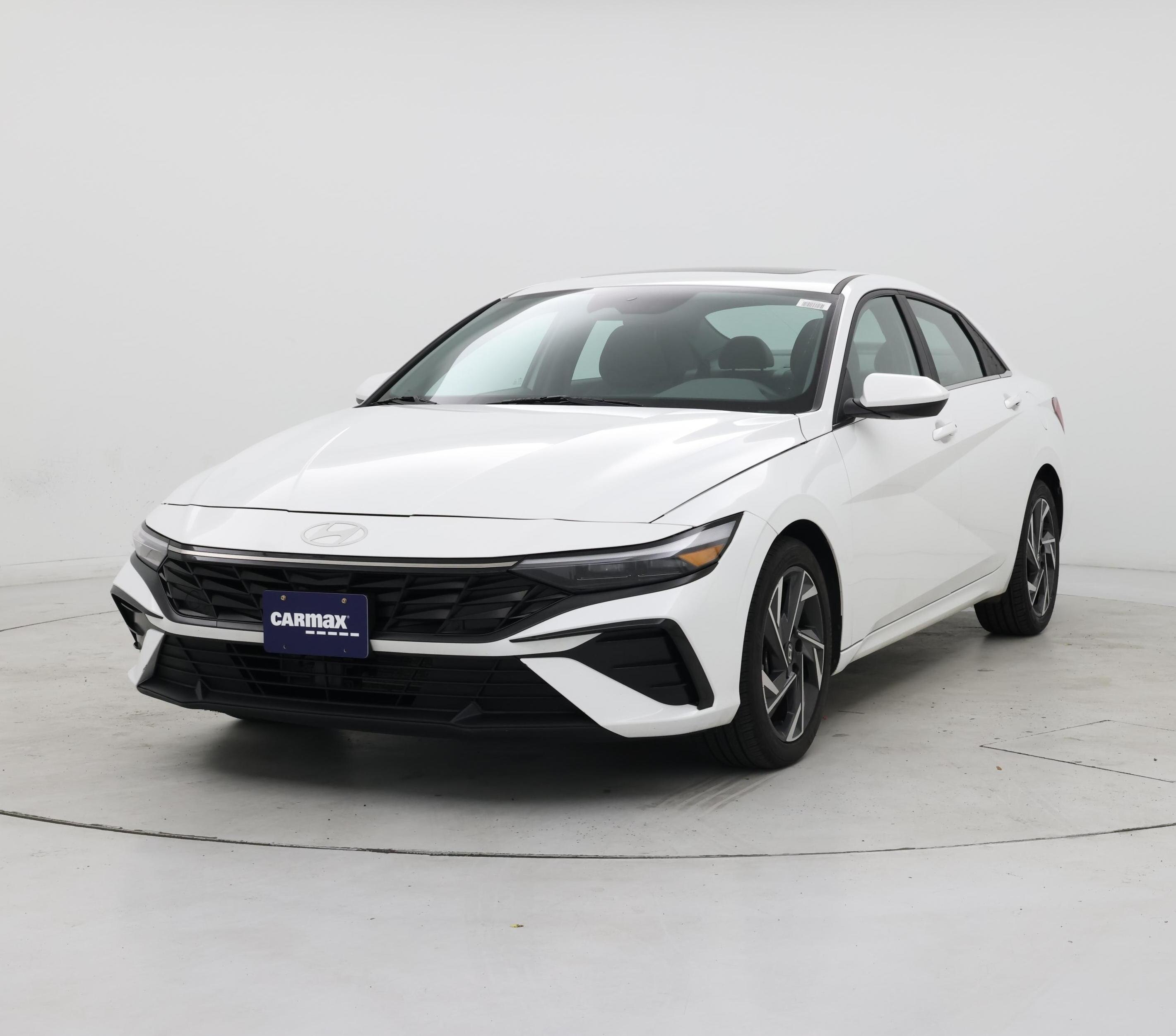 Thumbnail: 2024 Hyundai Elantra - 4