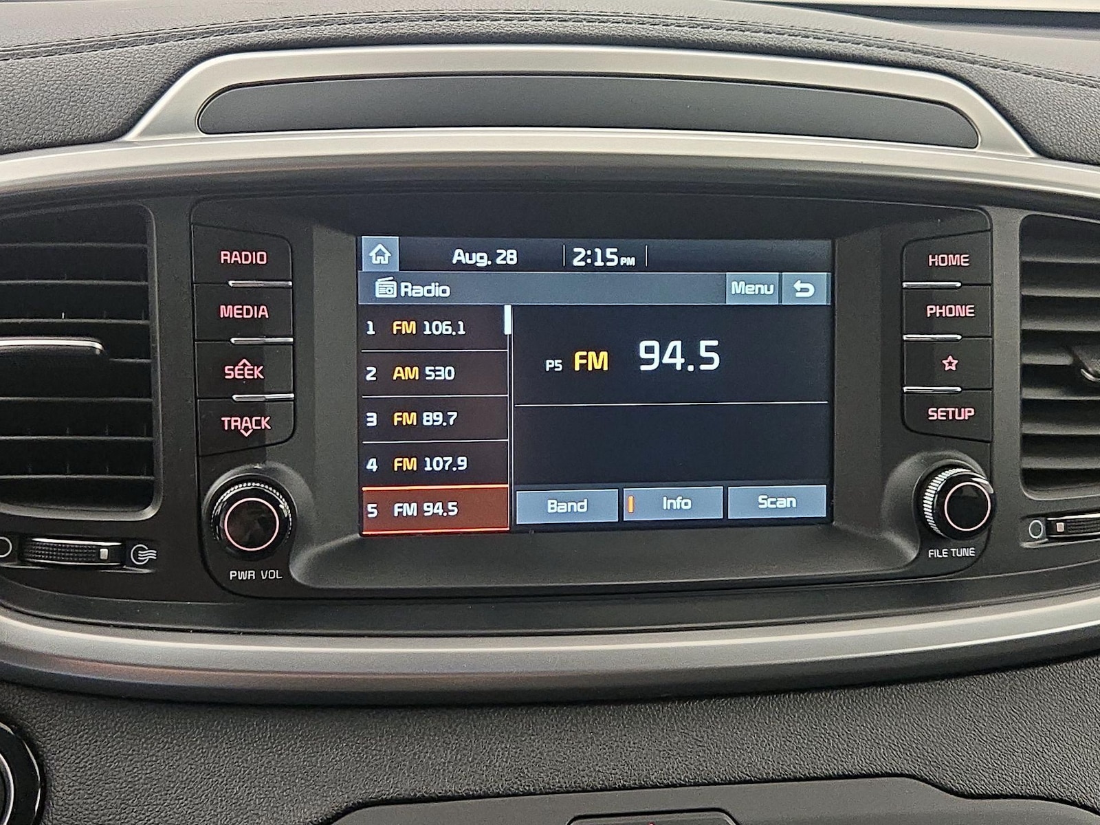 2020 Kia Sorento EX - Photo 16